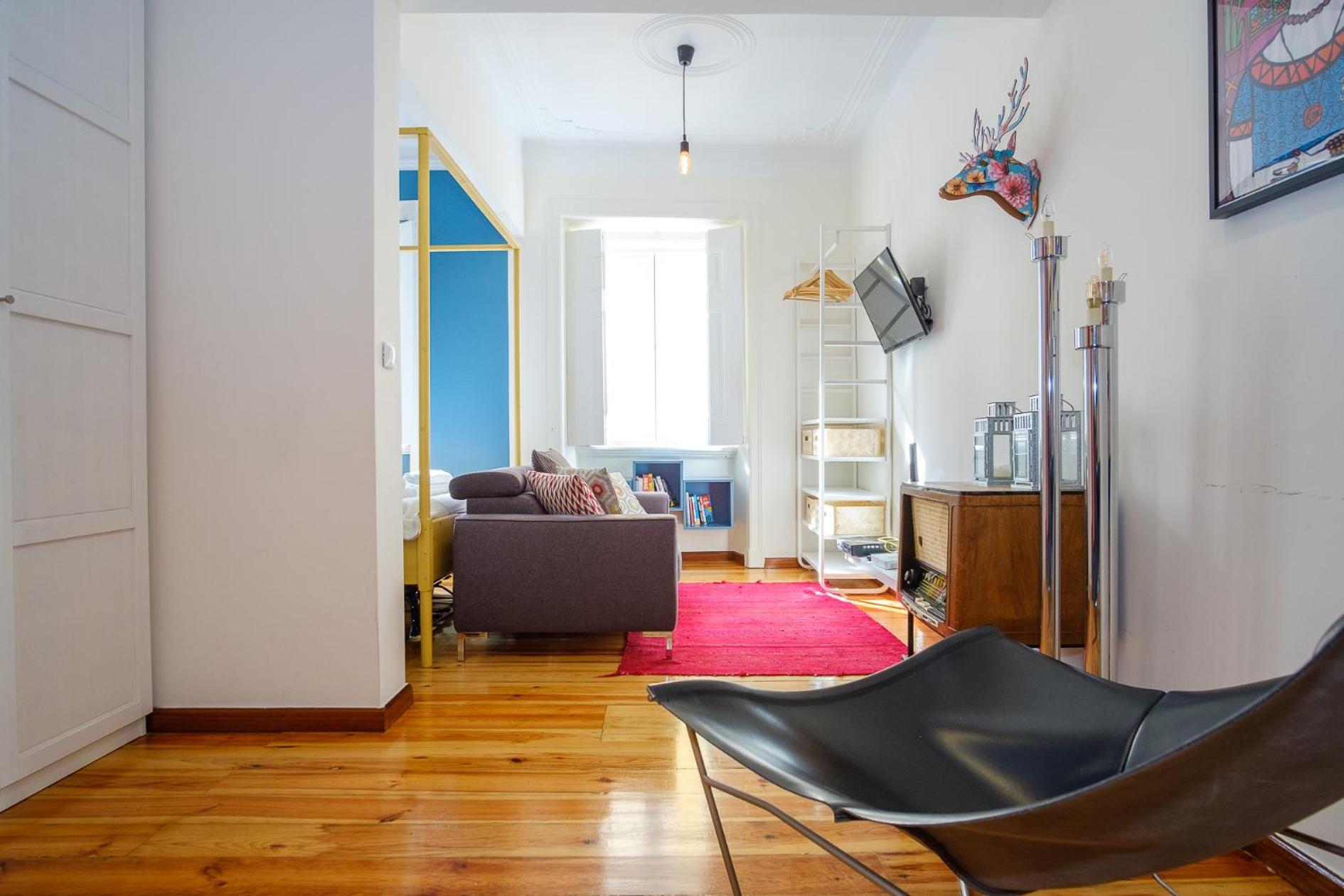 Colourful Alfama Apartment view 5