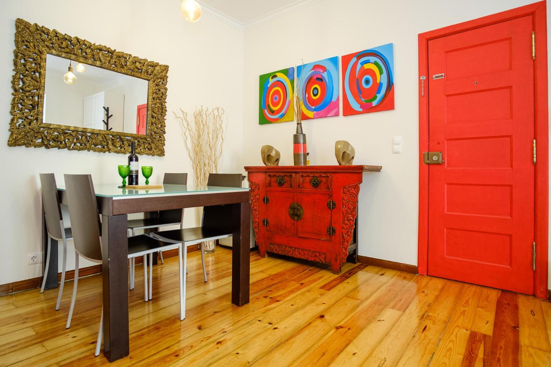 Colourful Alfama Apartment view 3