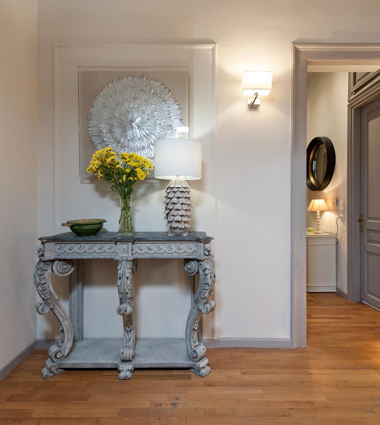 Acropolis TownHouseCo Suites