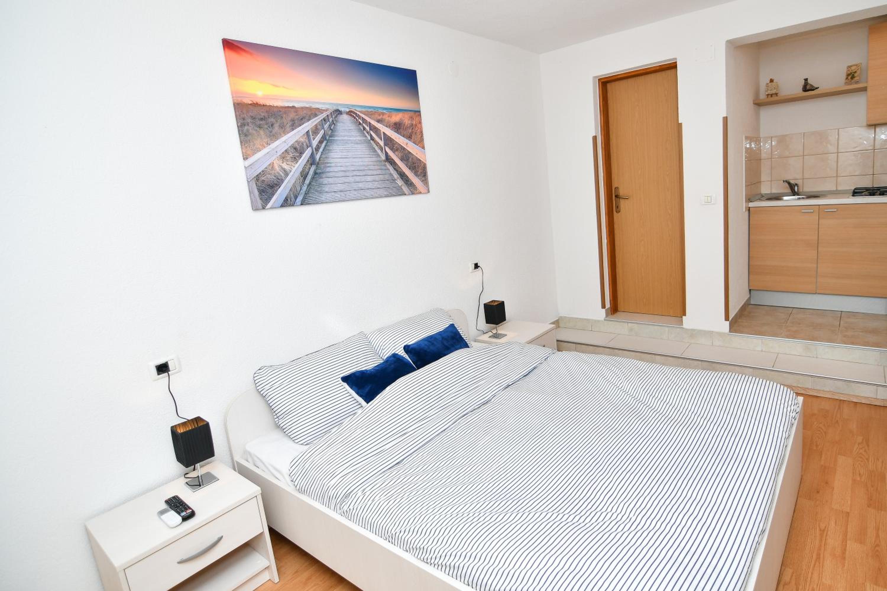 Studio apartment Fazana view 3
