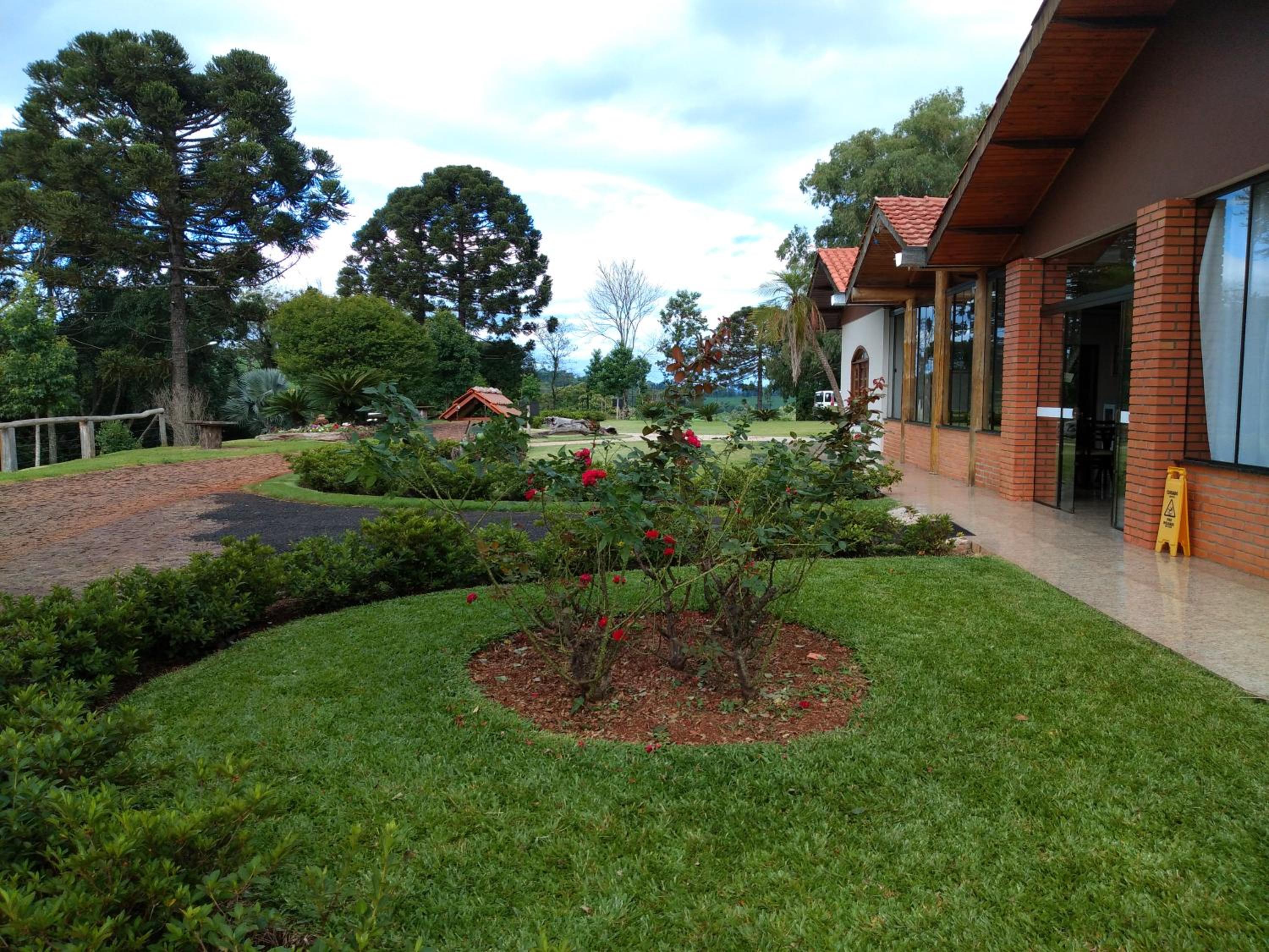 Hotel e Camping Espaço Verde Pousada