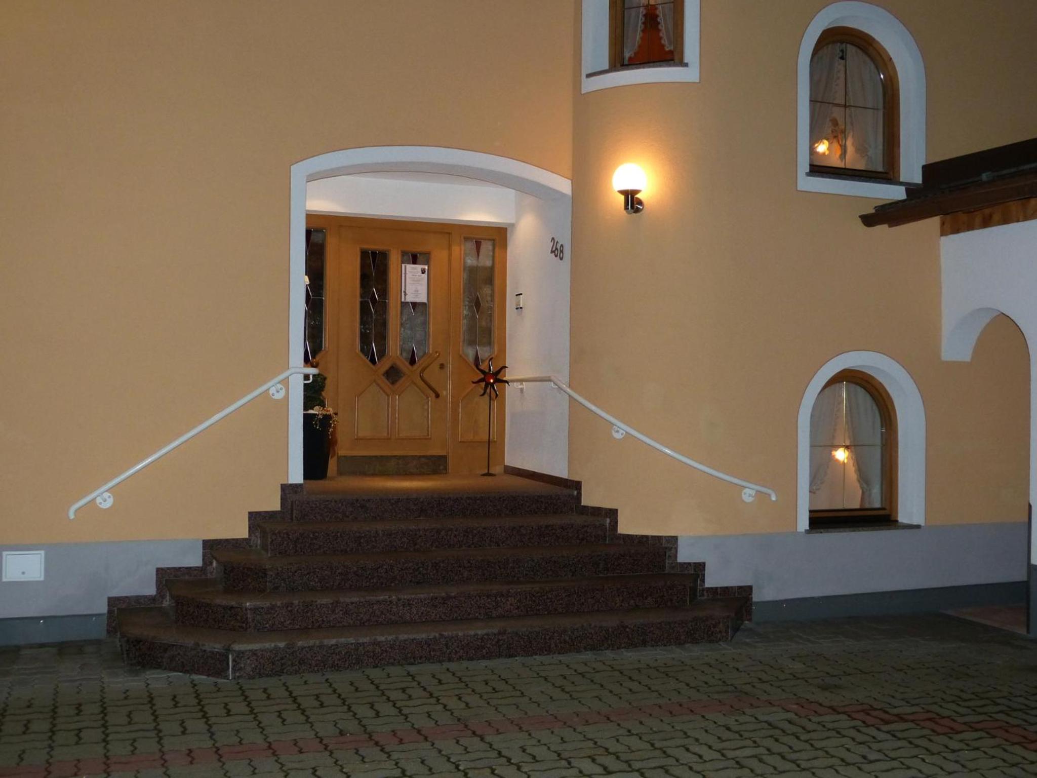 Photo 32