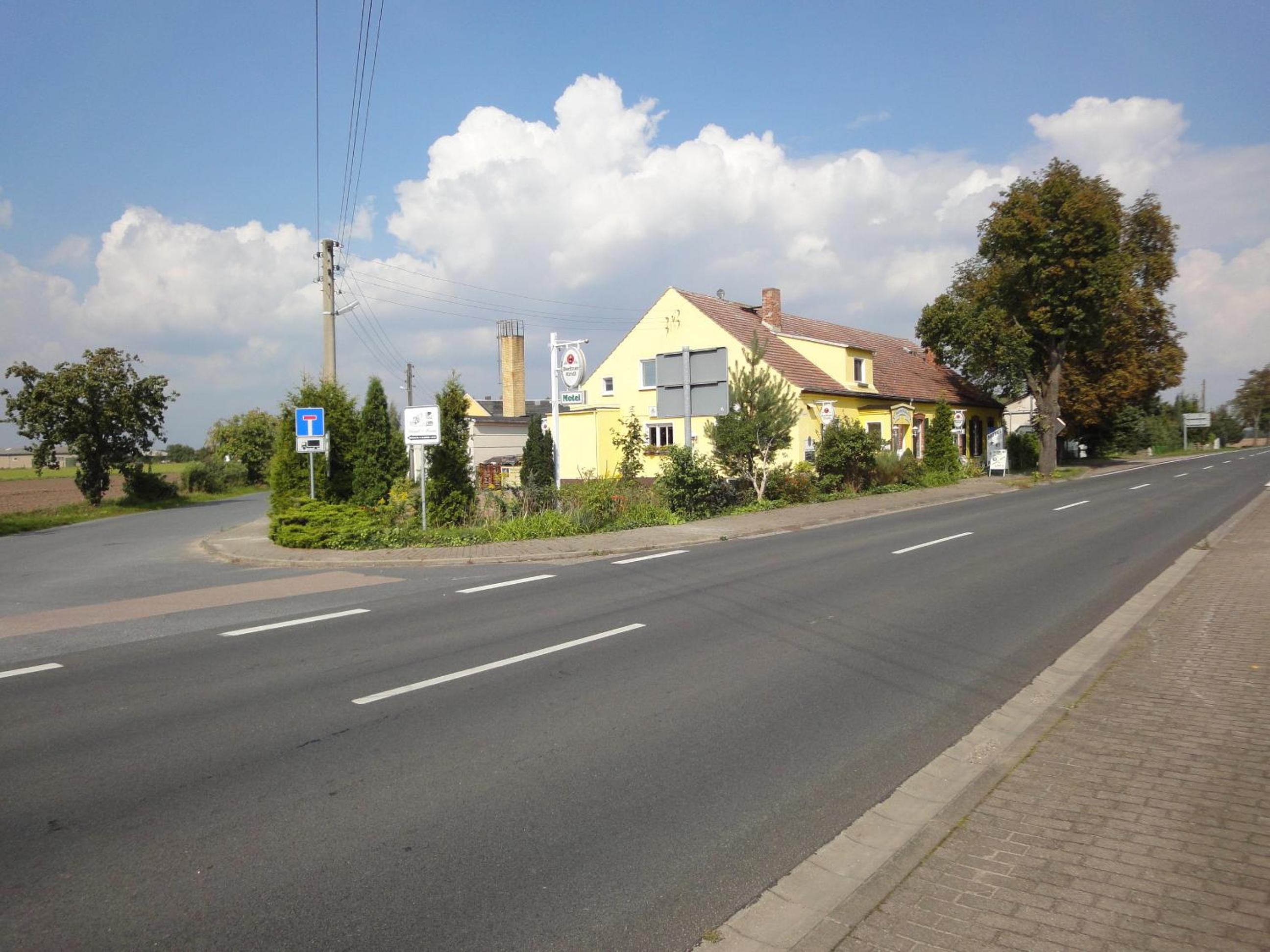 Photo 33