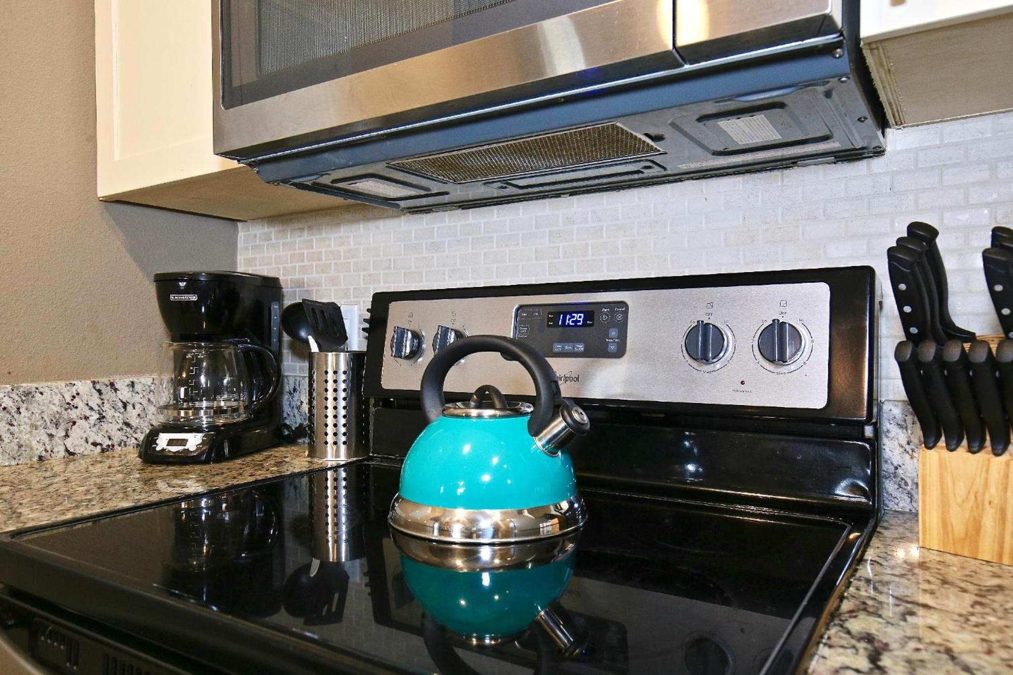 Fantastic Townhouse in Lux community sleeps 8, 10' to Disney!!