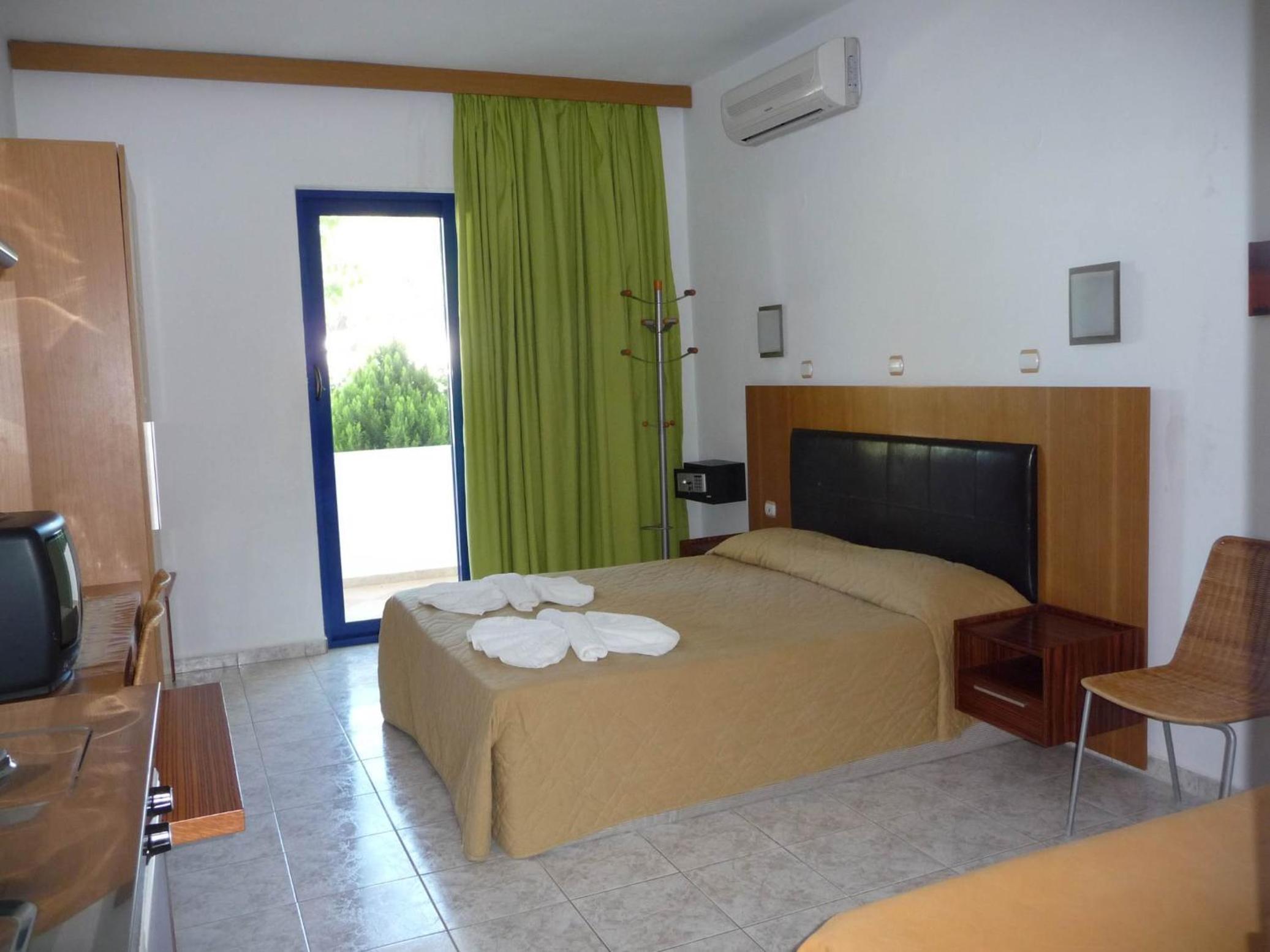 Irinoula Apartments