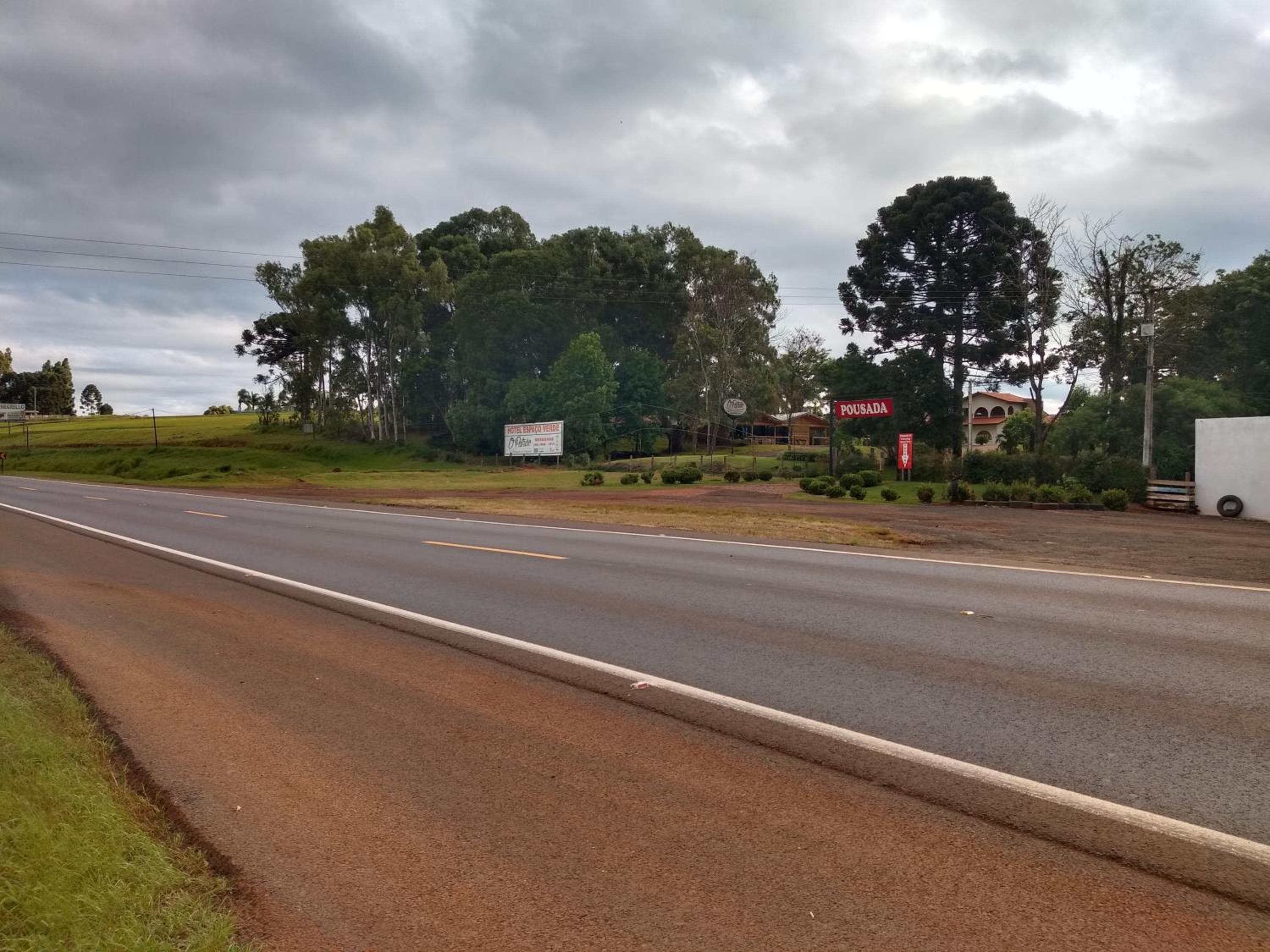 Hotel e Camping Espaço Verde Pousada