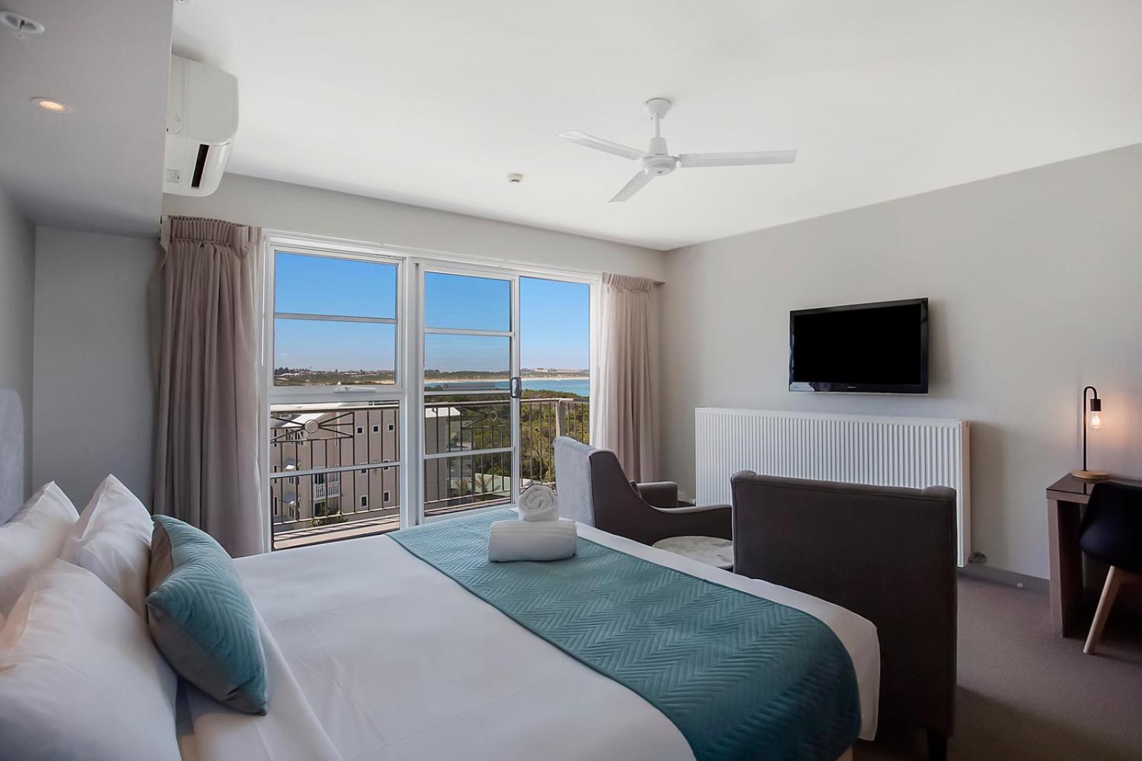 Warrnambool Vacations - Deep Blue Hotel  Hot Springs - Property Image 5