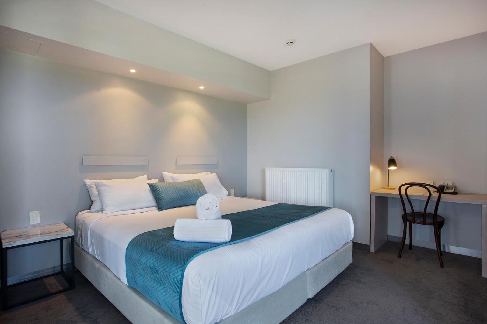 Warrnambool Vacations - Deep Blue Hotel  Hot Springs - Property Image 4