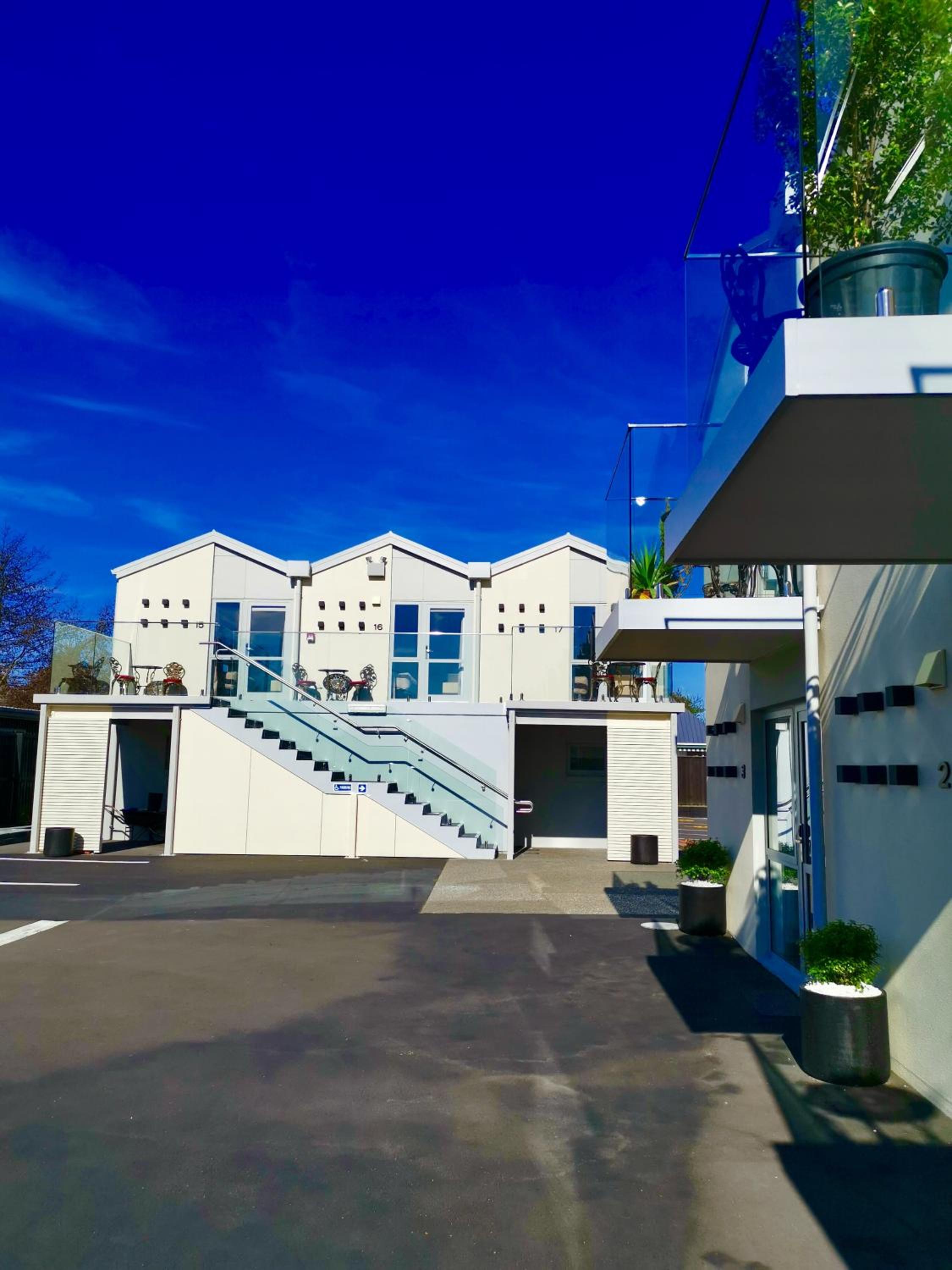 V Motel