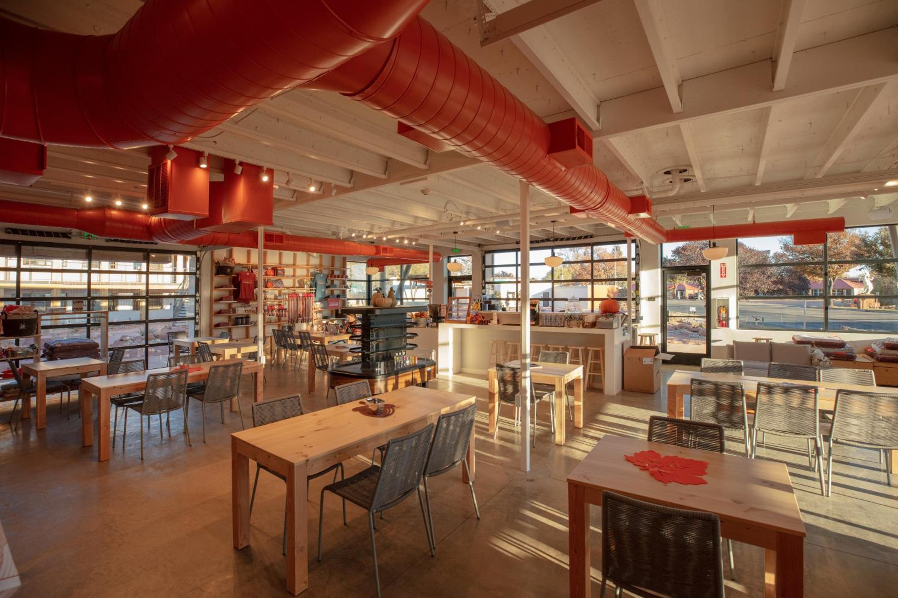 Kanab Vacations - Best Friends Roadhouse and Mercantile - Property Image 39