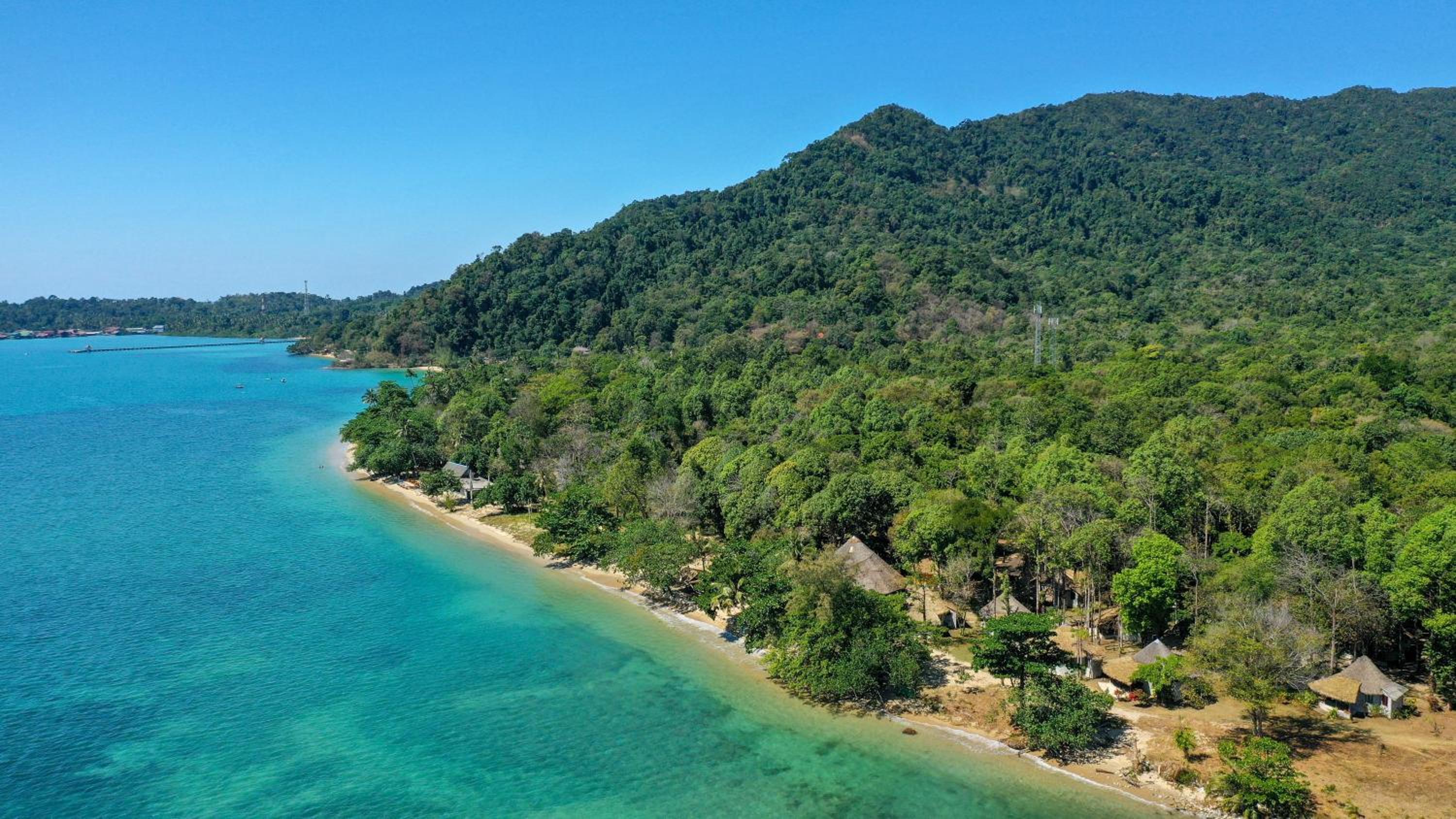 The Tropical Beach Resort