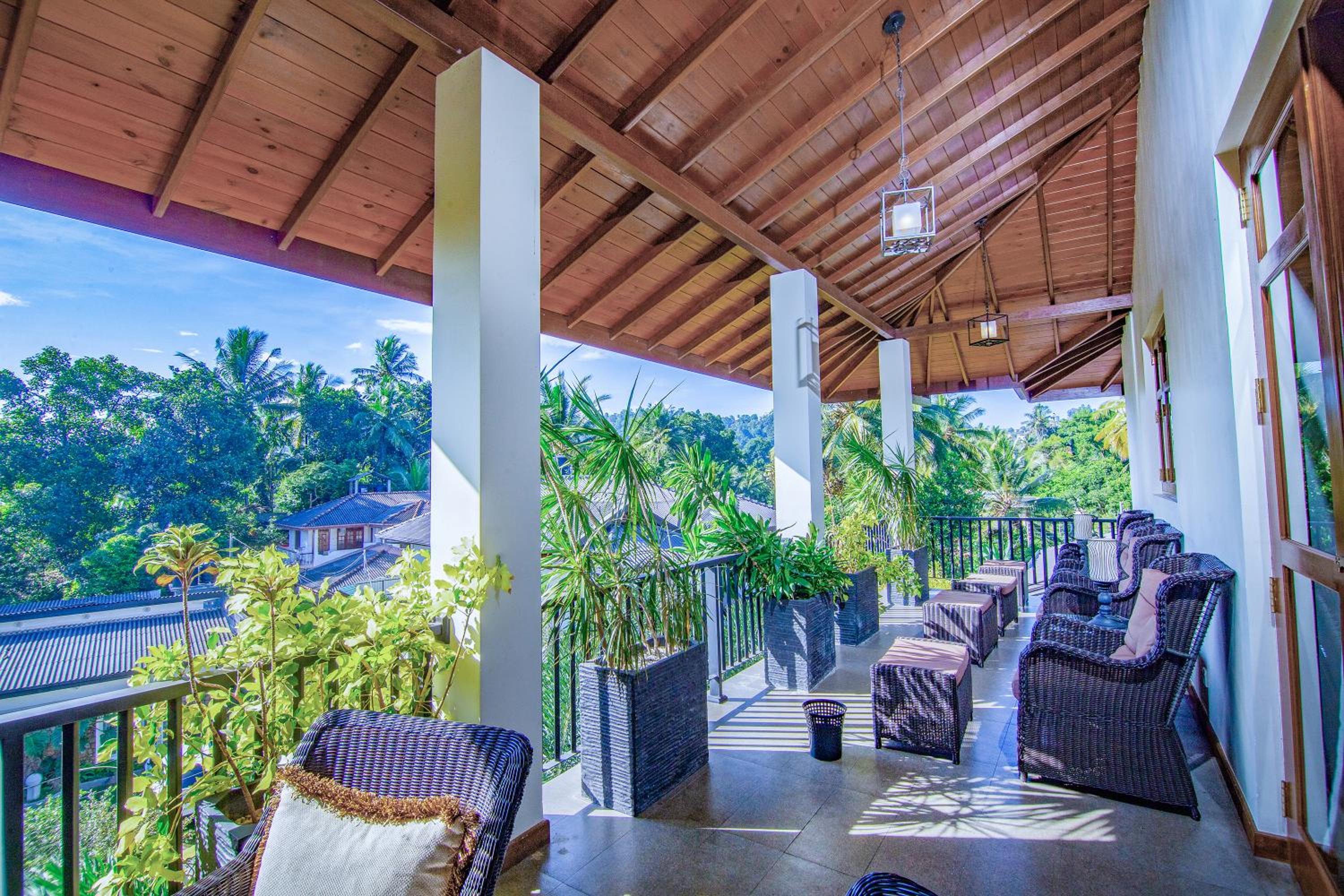 Rivora Residence