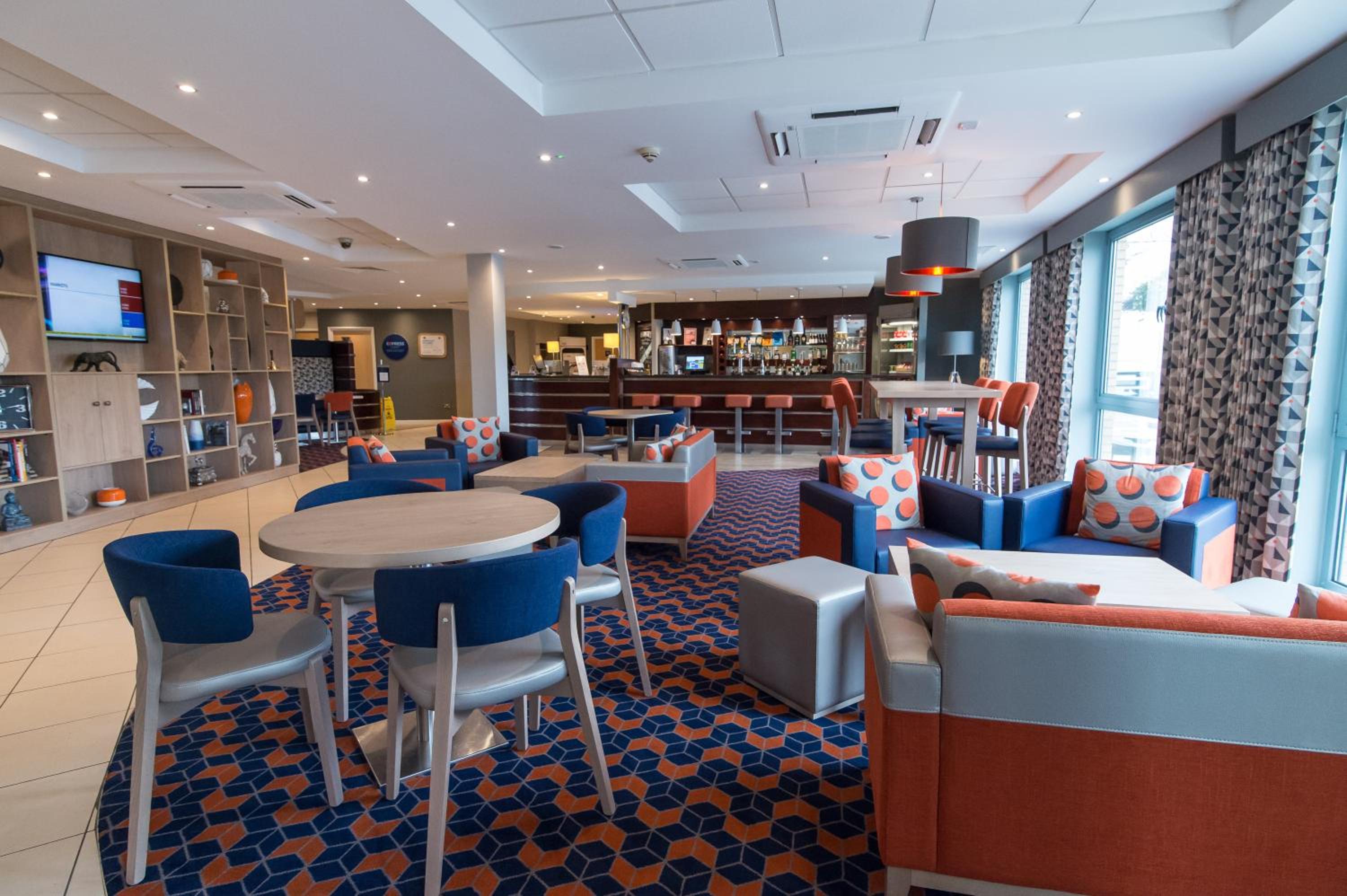 Dunfermline Vacations - Holiday Inn Express Dunfermline, an IHG Hotel - Property Image 3