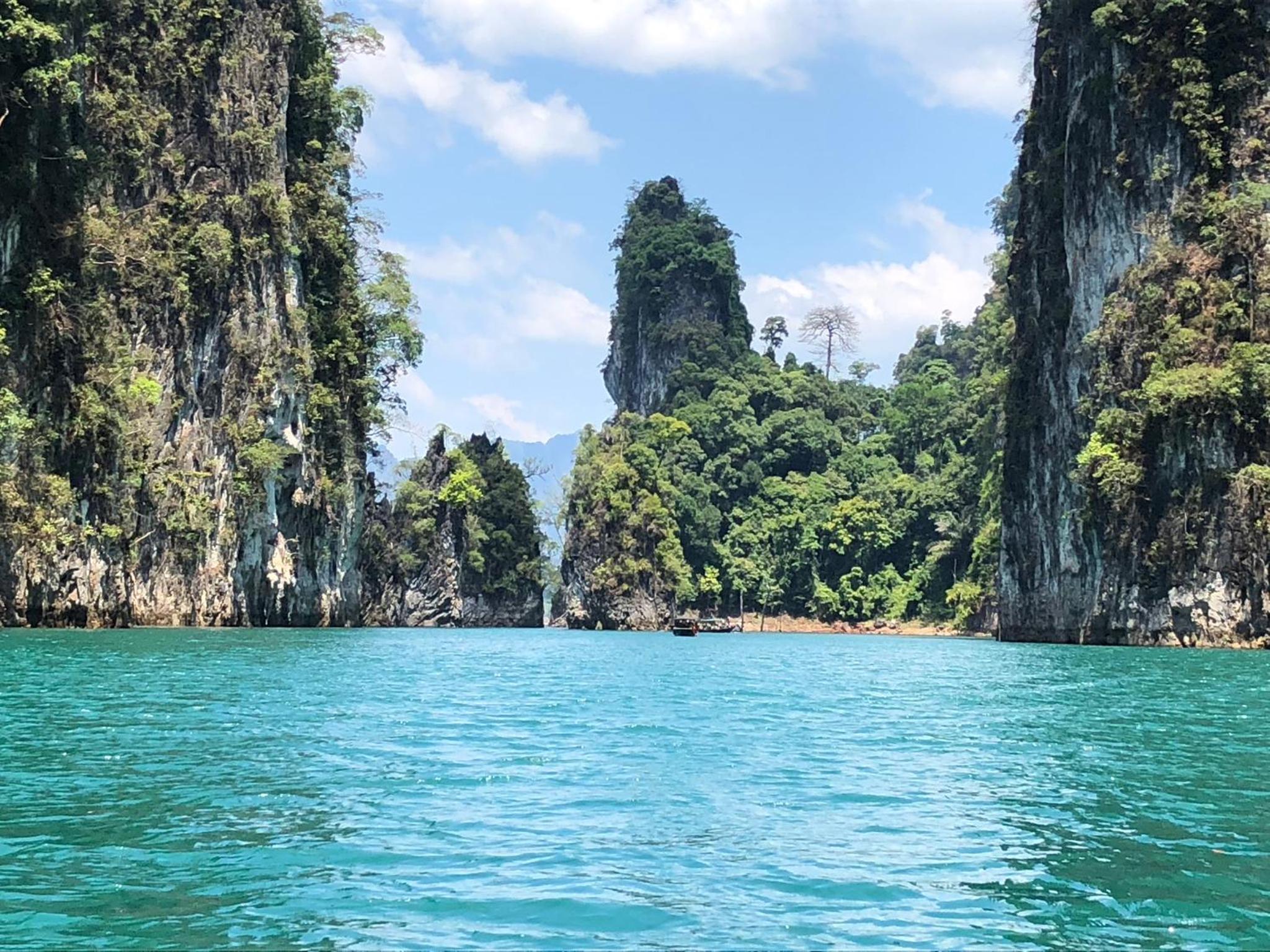 Khao Sok Blue Mountain view 5