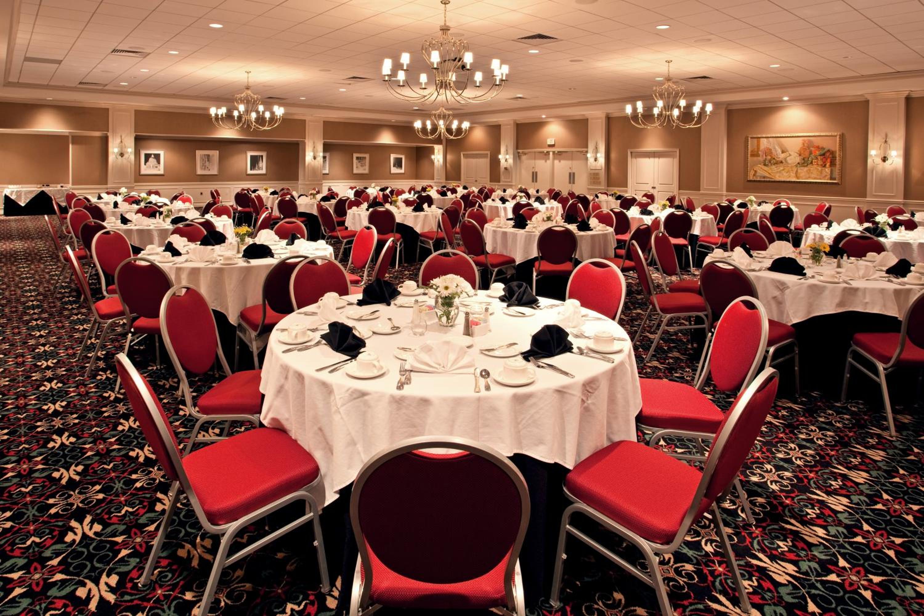 Johnstown Vacations - Holiday Inn Johnstown-Downtown, an IHG Hotel - Property Image 12
