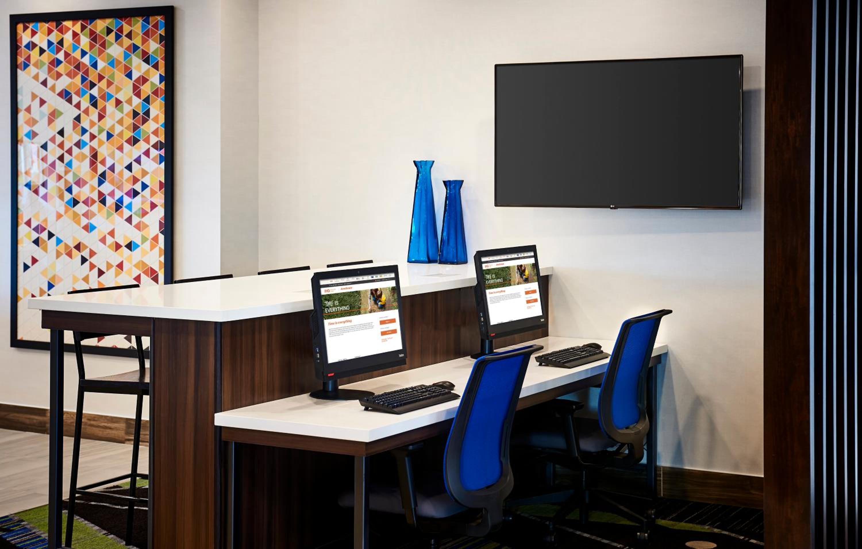 Brantford Vacations - Holiday Inn Express  Suites - Brantford, an IHG Hotel - Property Image 5