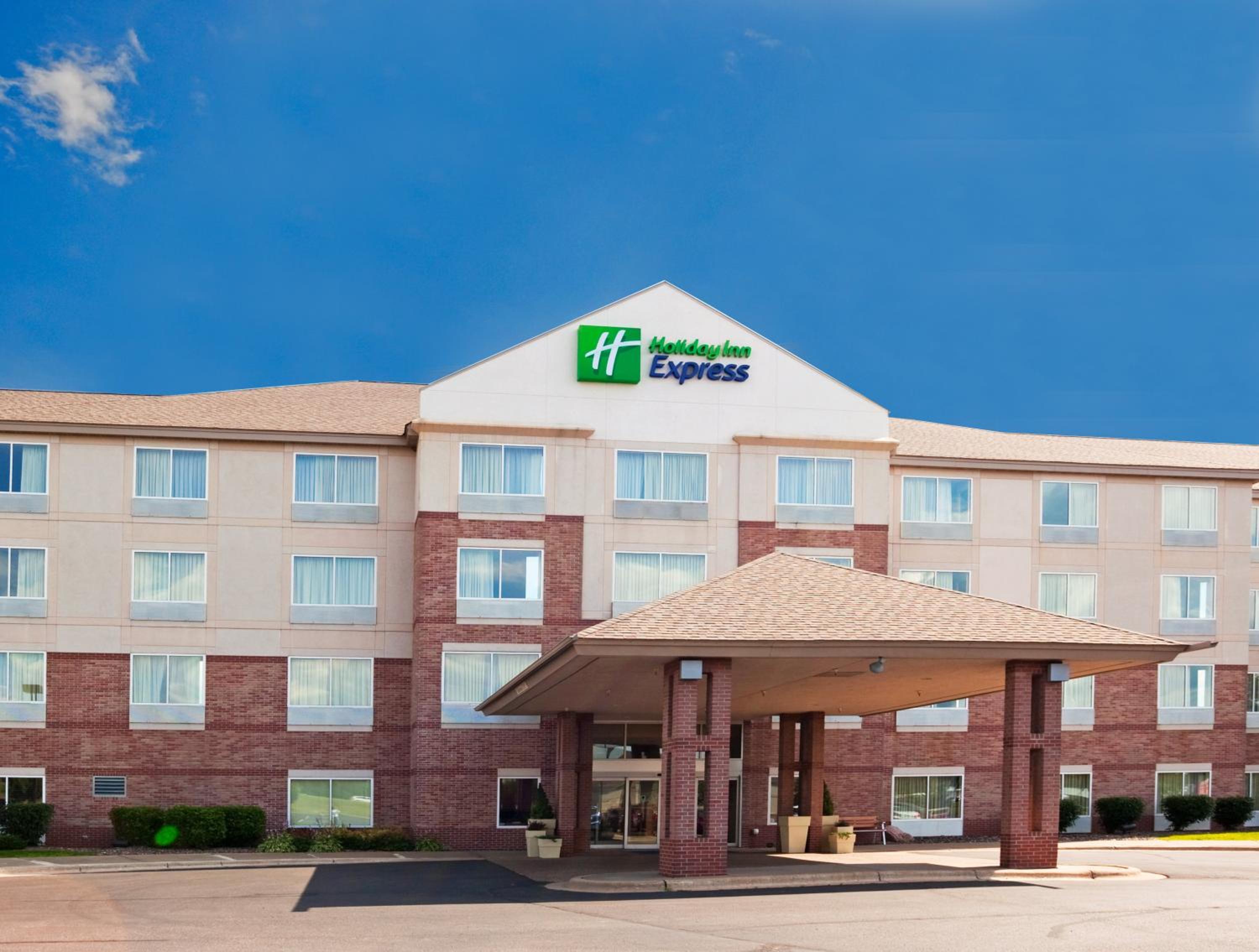 Hotel Holiday Inn Express St Croix Valley, an IHG Hotel - Image 1