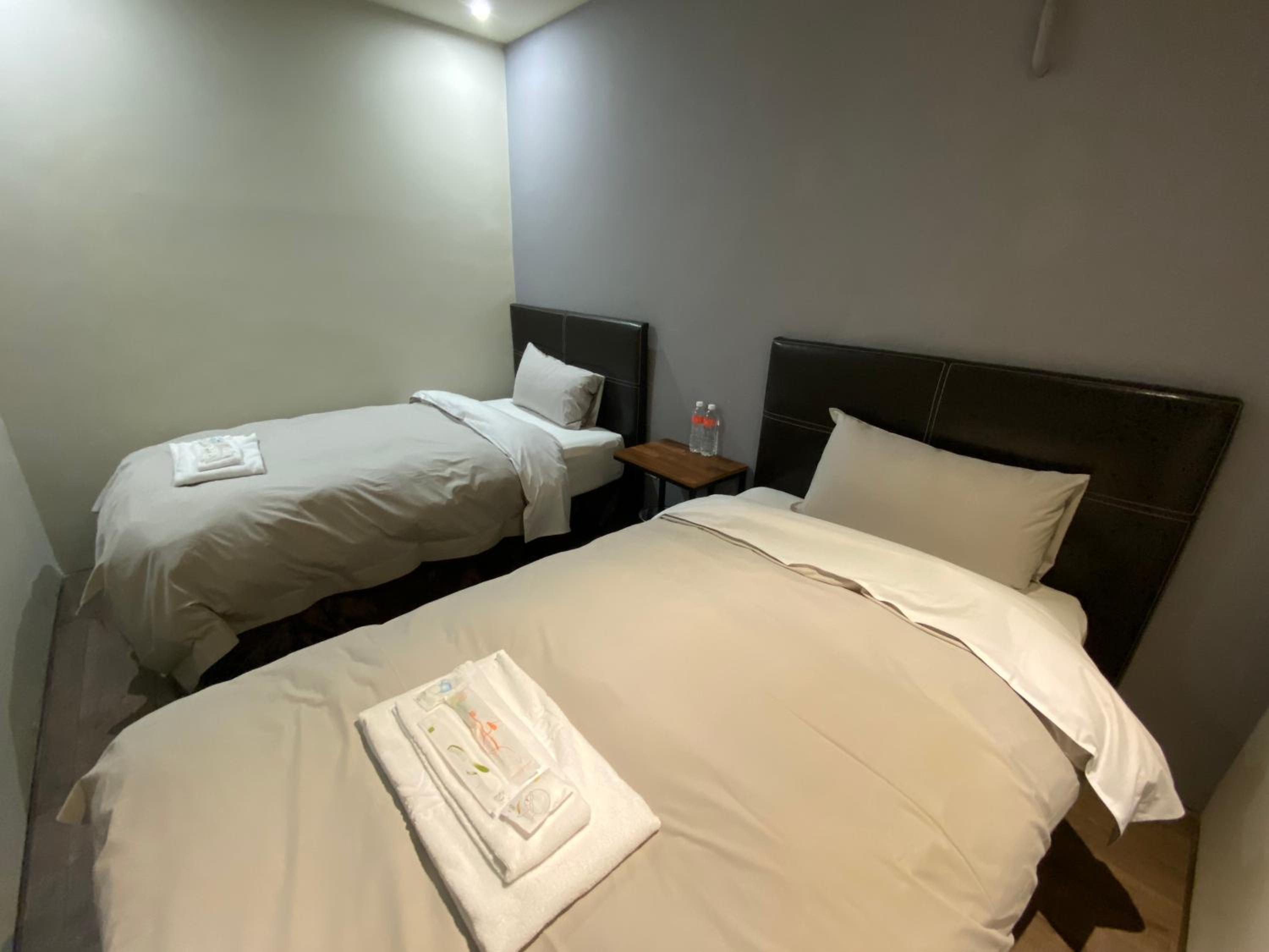 Saint Hostel