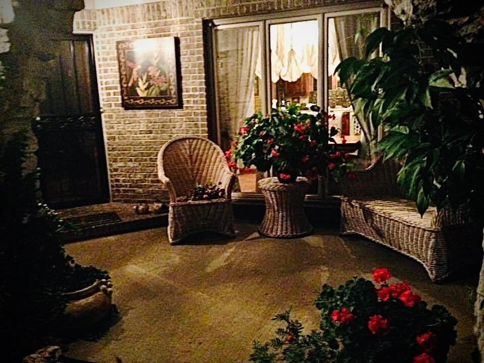 WINNIE'S BED & BREAKFAST