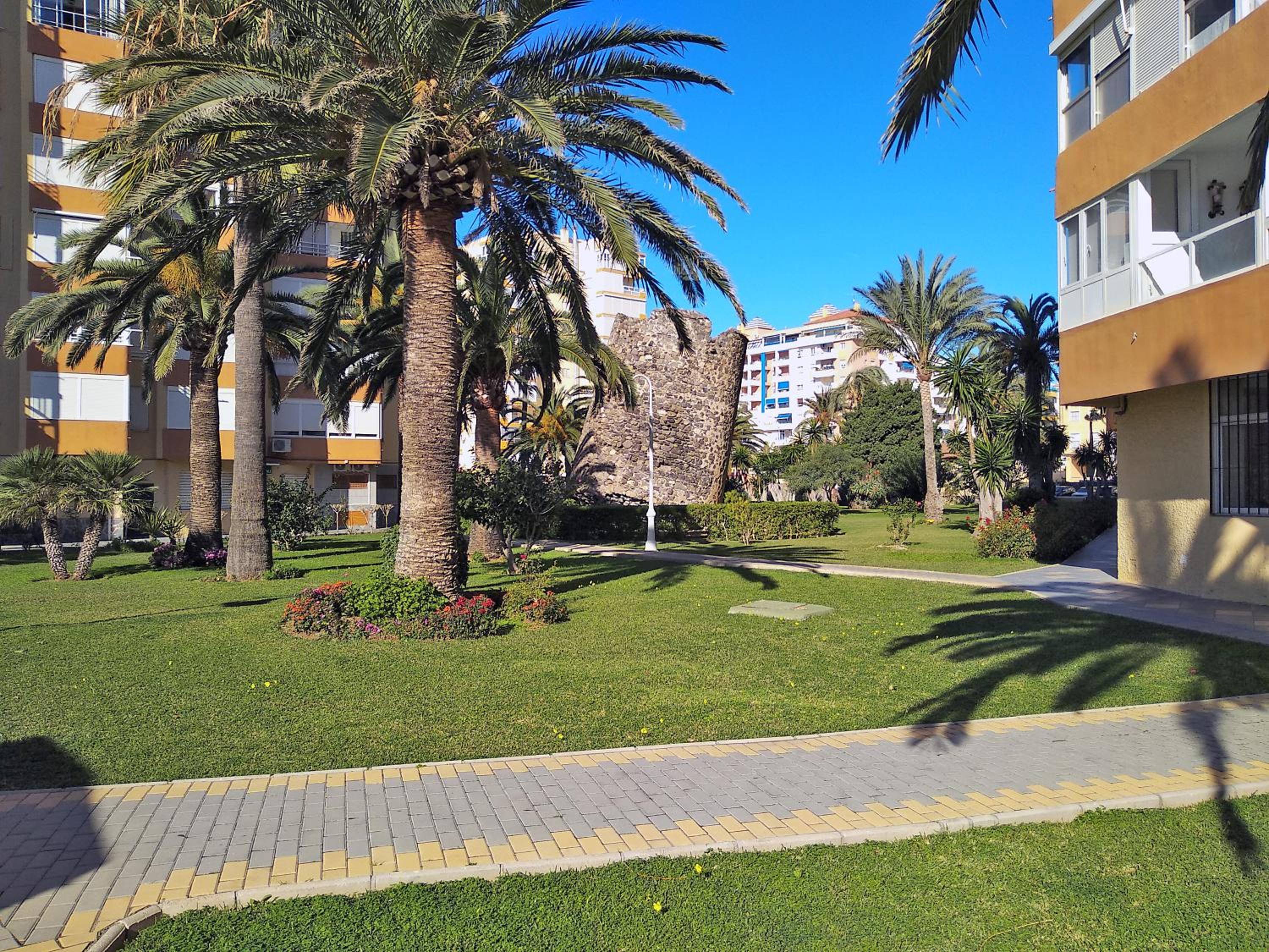 Apartamentos Intercentro Algarrobo-Costa APARTAMENTOS TURÍSTICOS -INMOBILIARIA