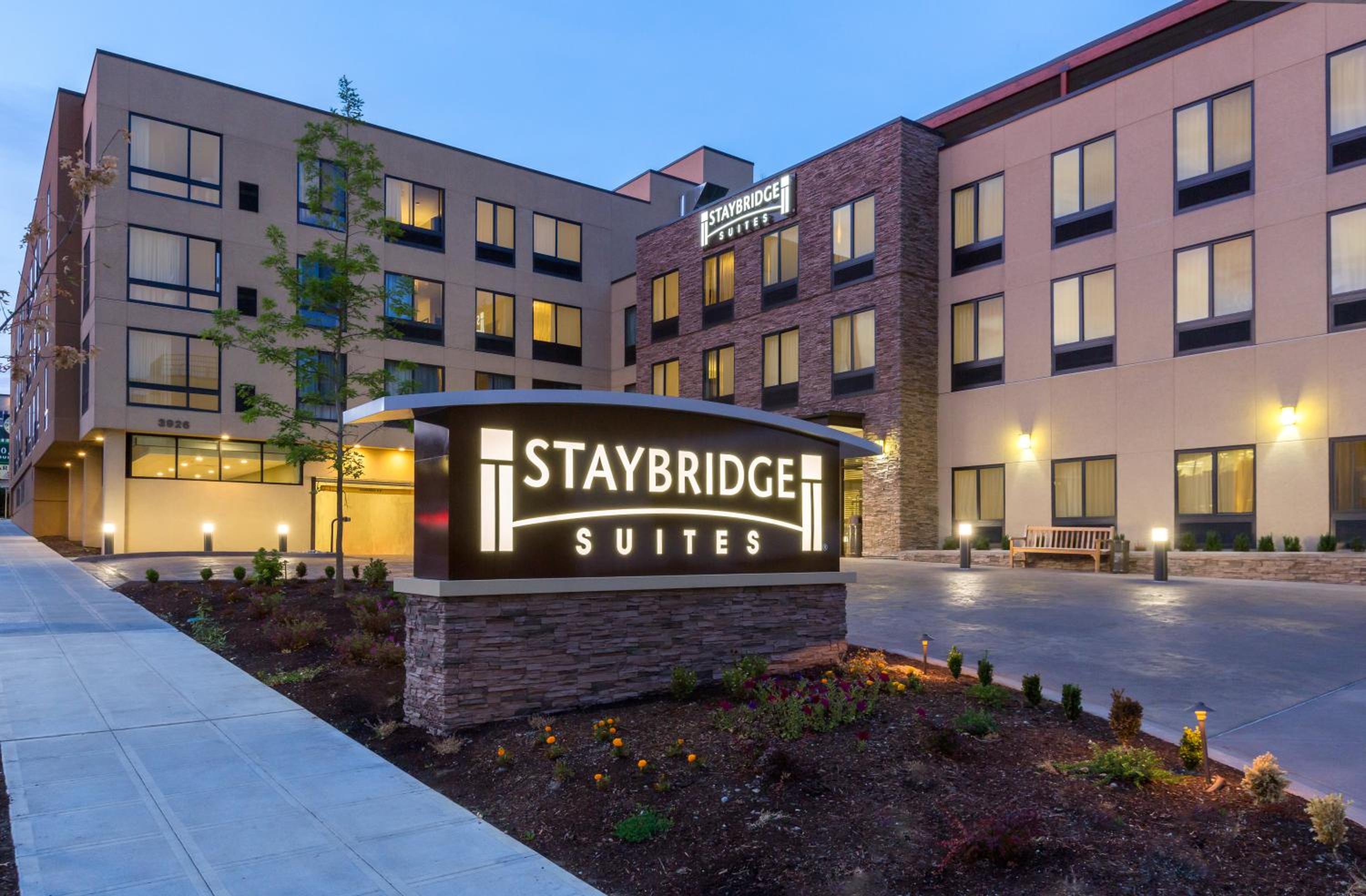 Hotel Staybridge Suites Seattle - Fremont, an IHG Hotel - Image 1