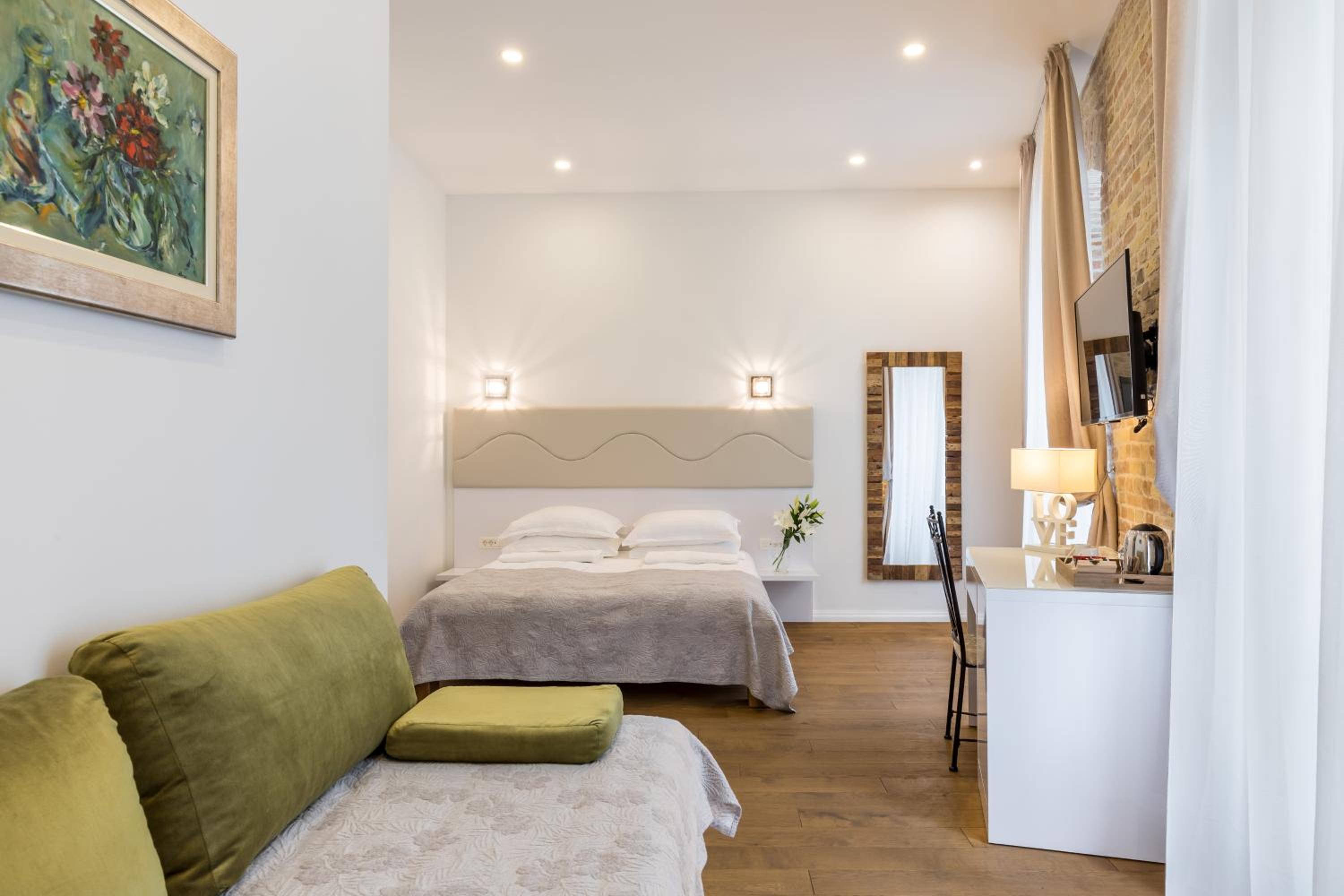 Pellegrini Luxury Rooms photo 63 of 76