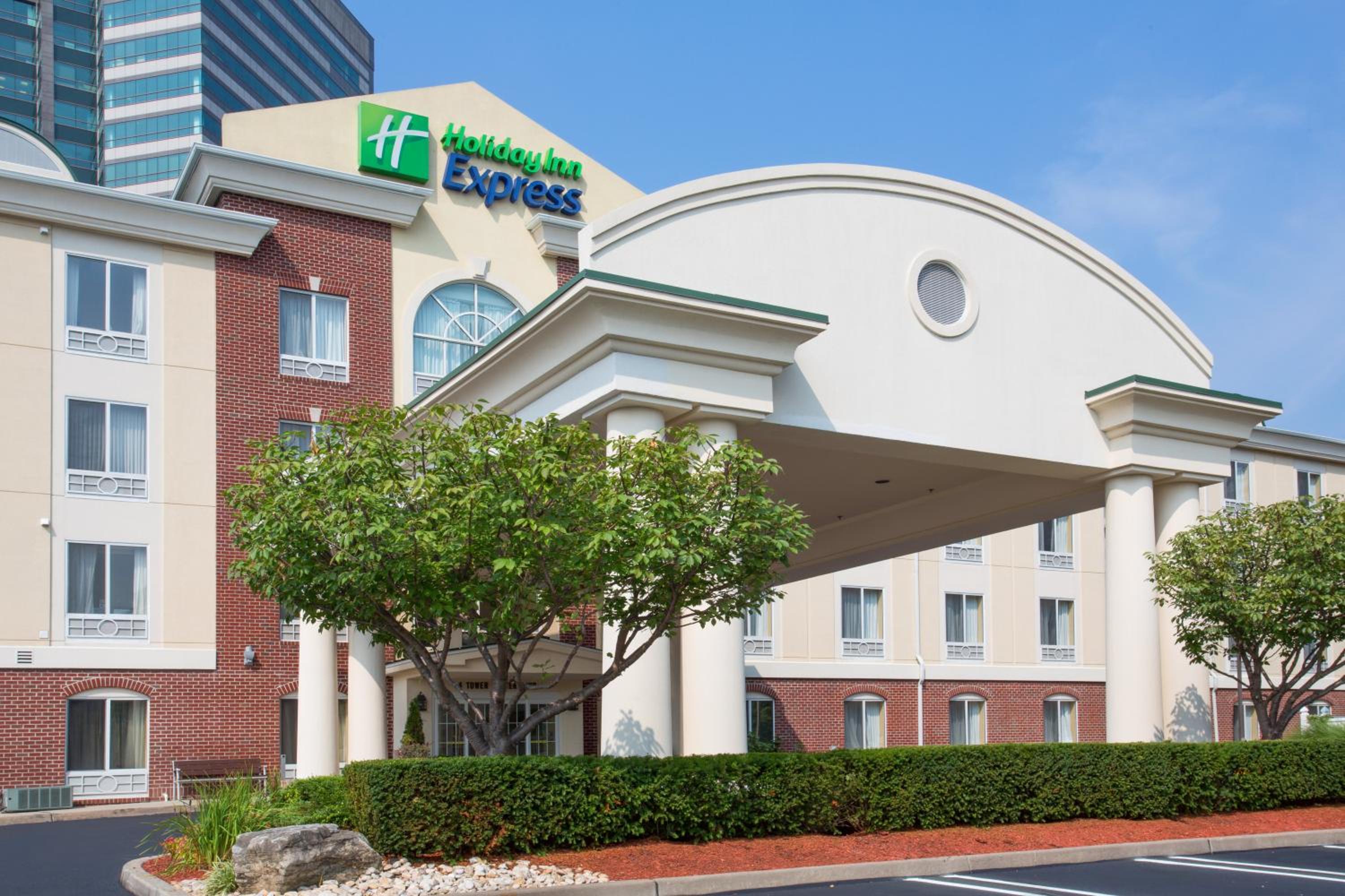 Hotel Holiday Inn Express & Suites Tower Center New Brunswick By Ihg