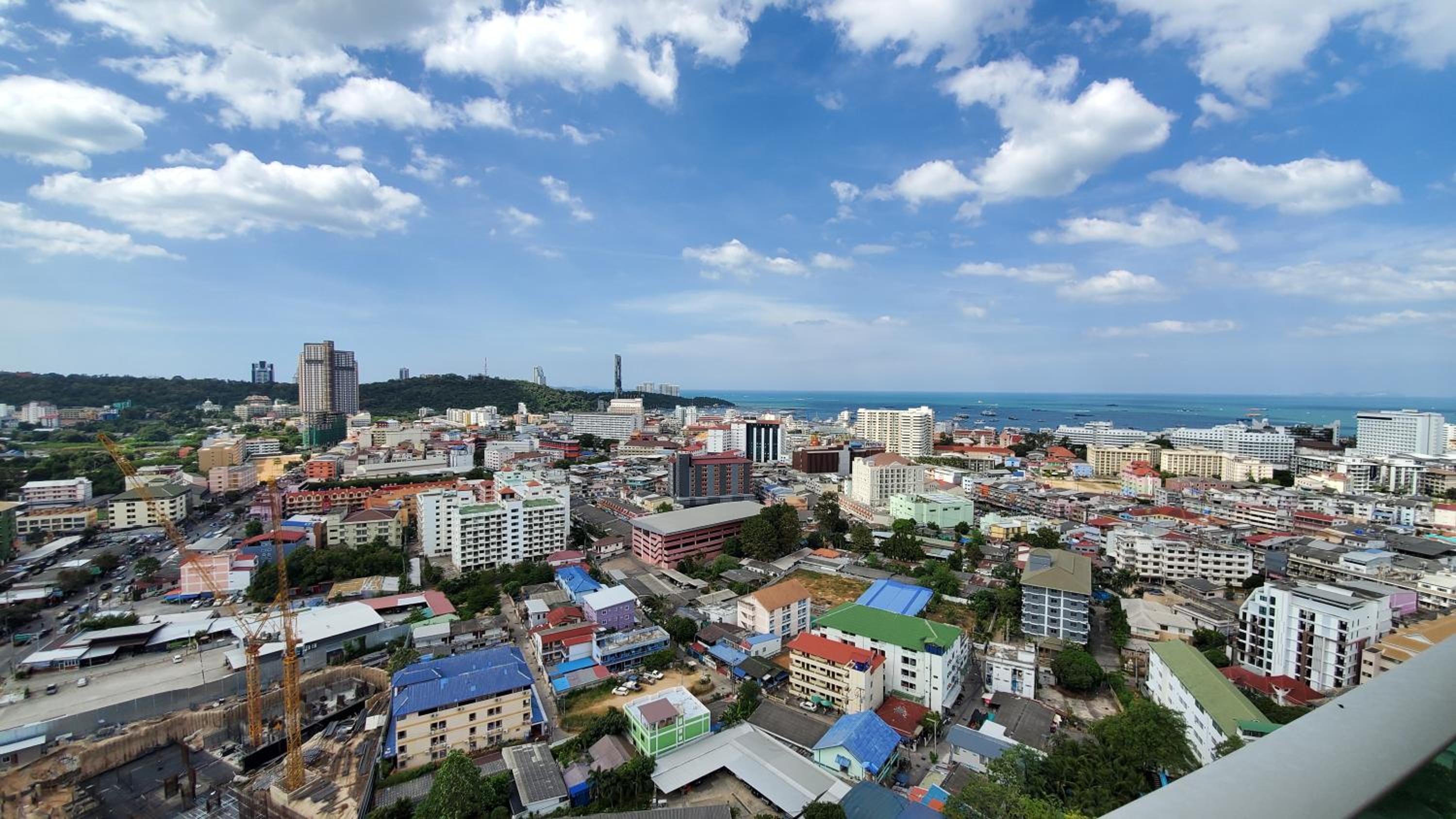 City Garden Tower by Pattaya Holiday view 5