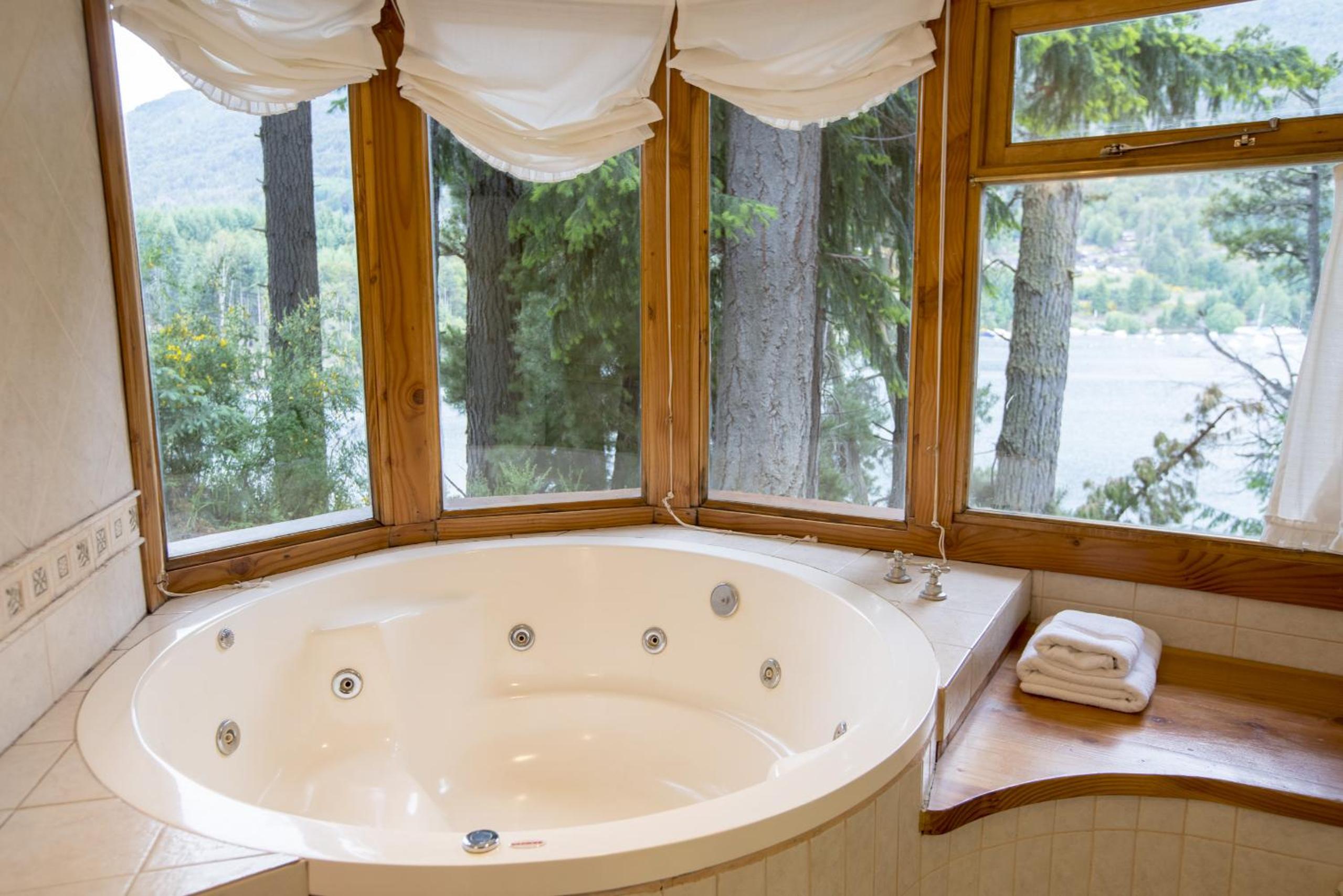 BOG Le Pommier - Cabañas con vista al lago y piscina climatizada
