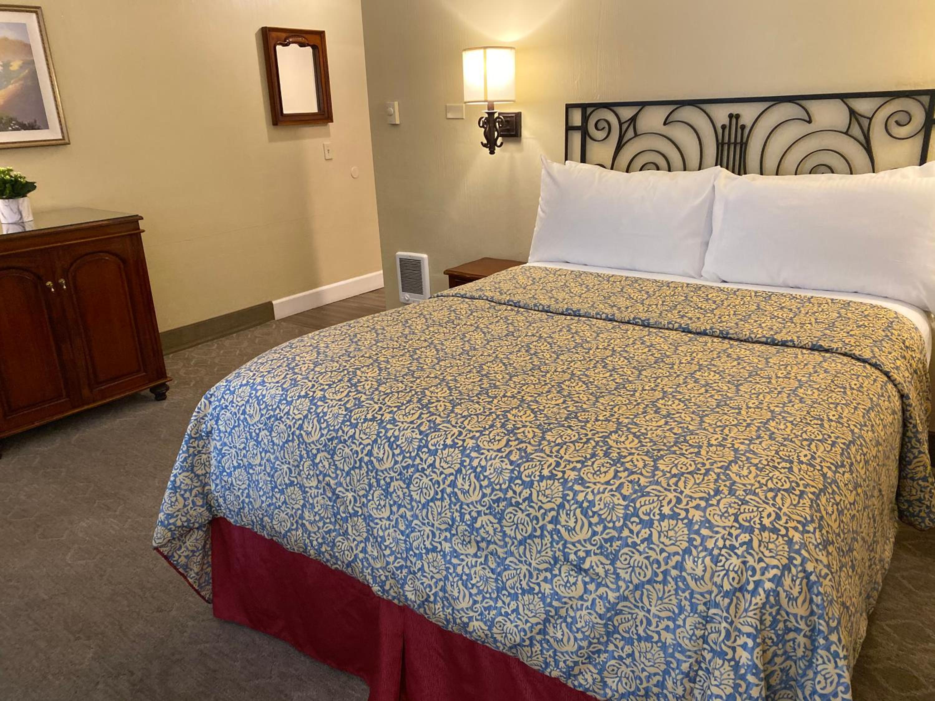 Normandy Inn