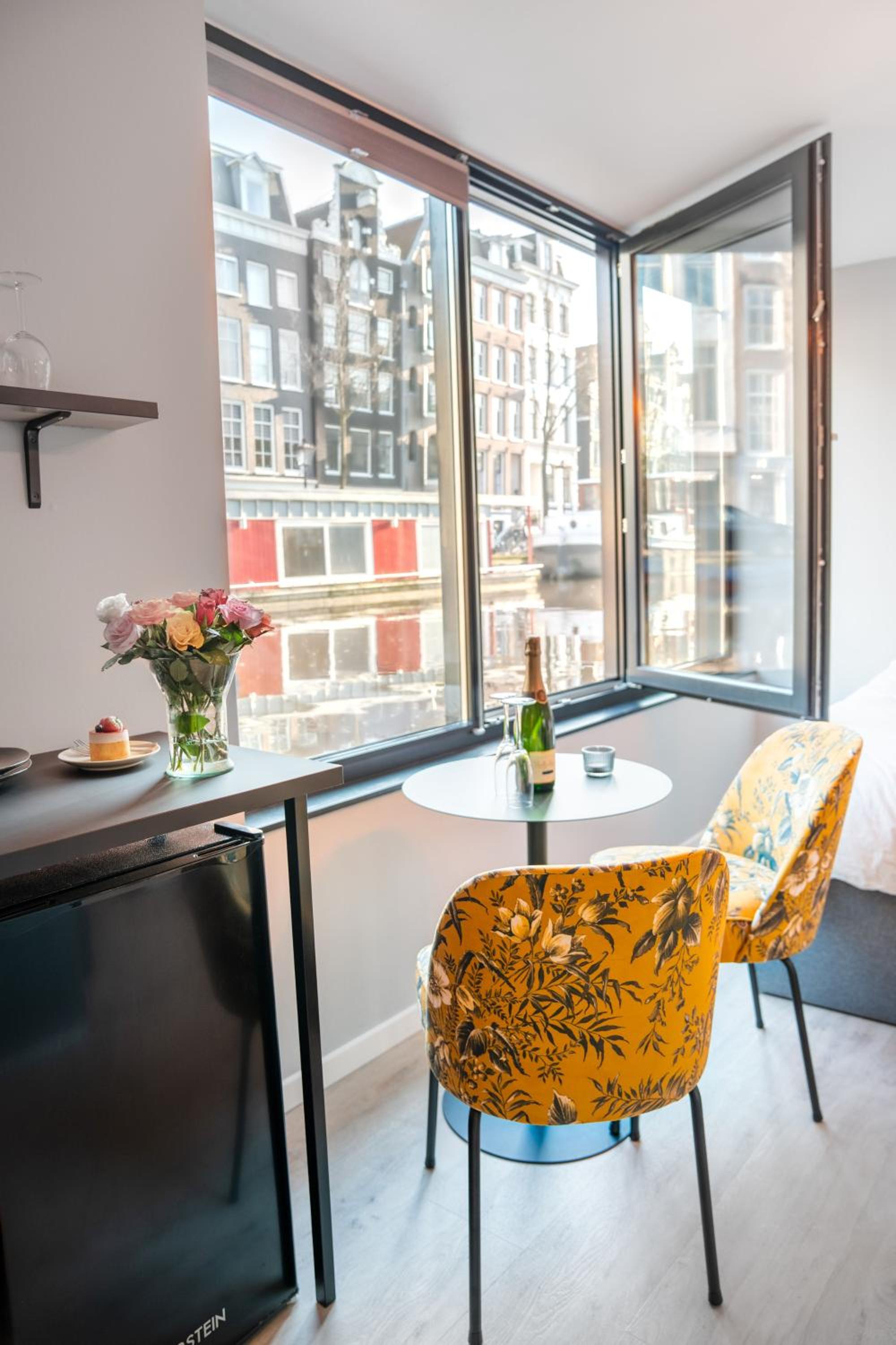2 Houseboat Suites Amsterdam Prinsengracht