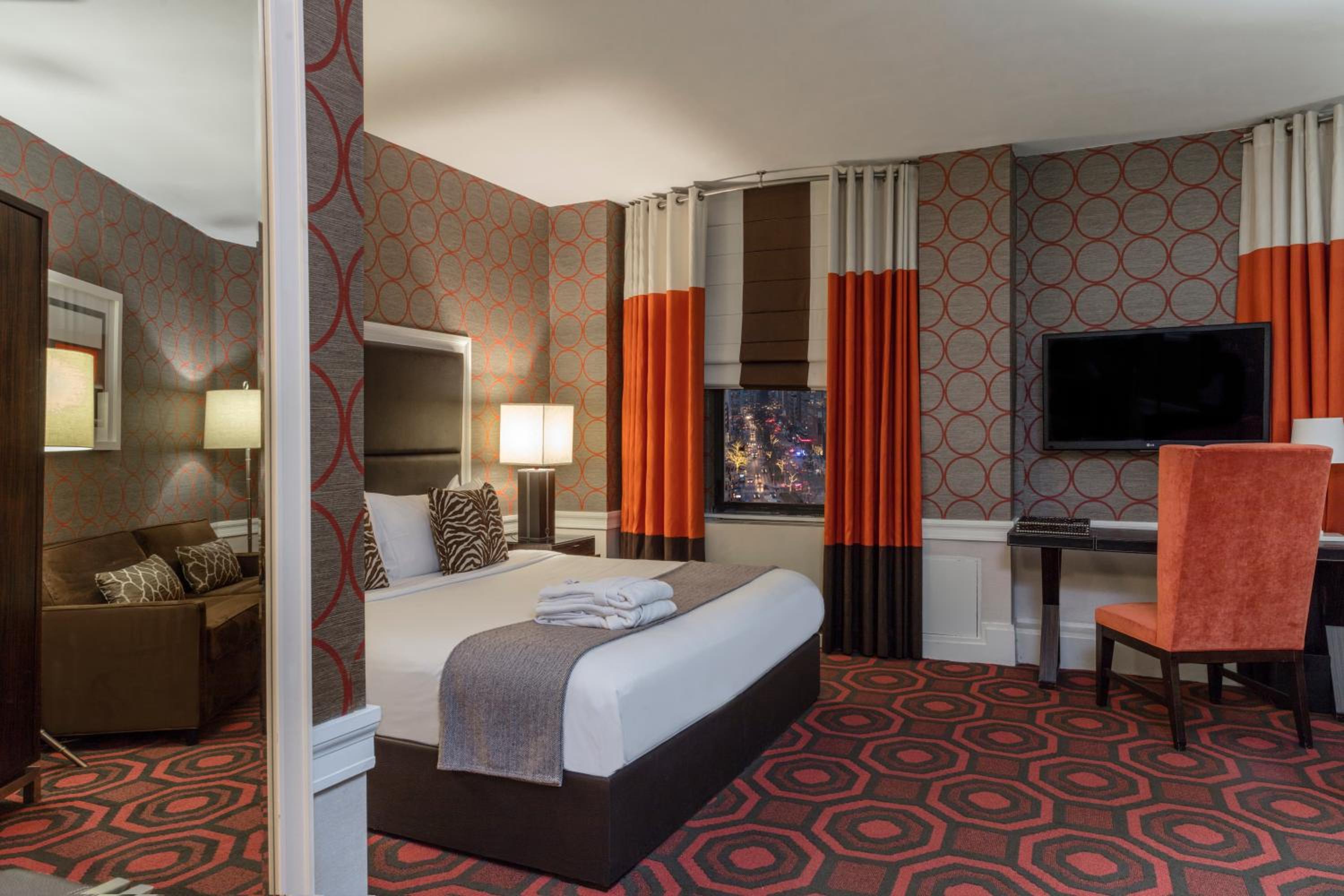 Empire Hotel 3