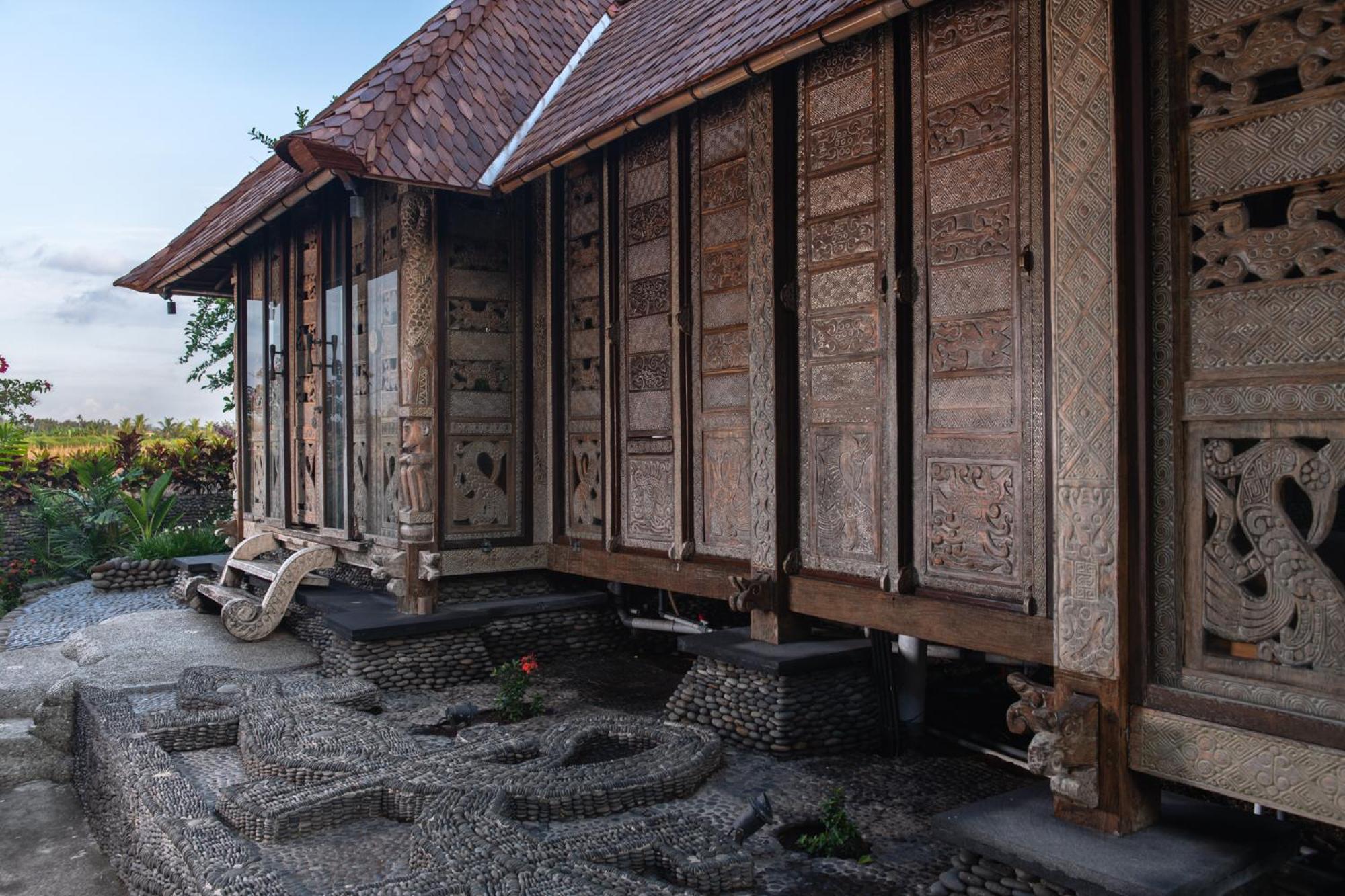 Hotel Pryaniki Villa Tabanan - Image 1