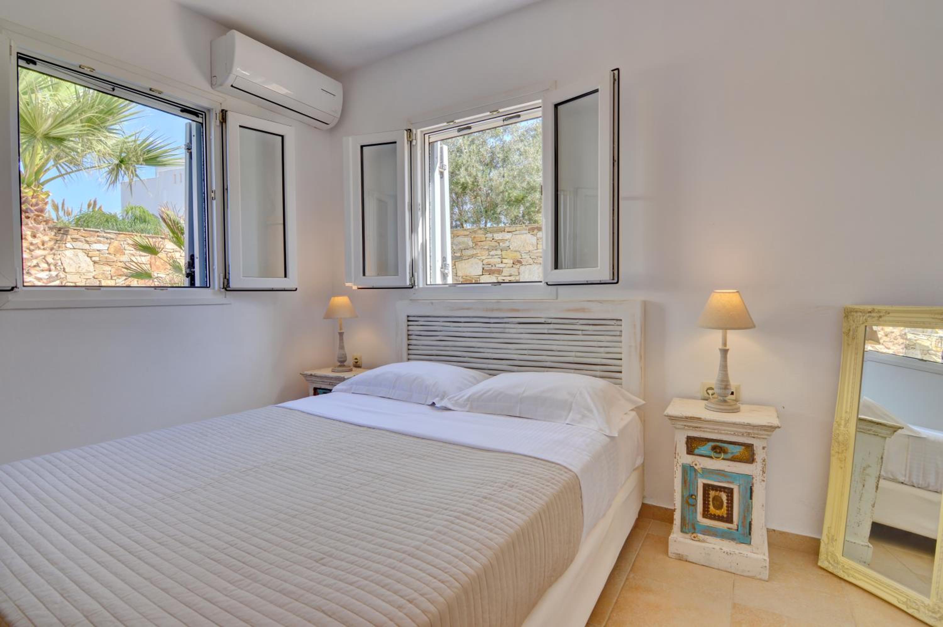 Seaside Naxos • Holiday Villas