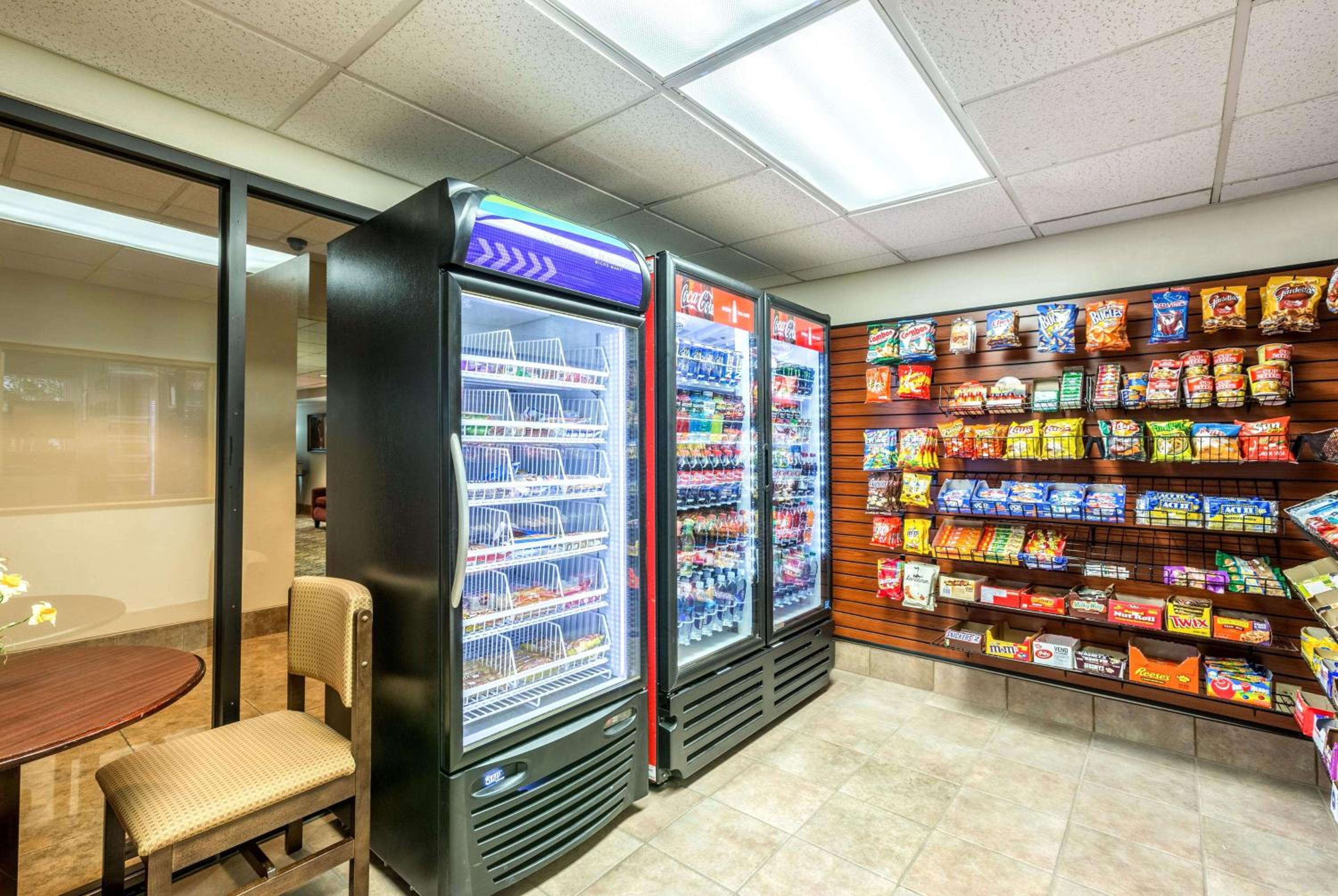 North Platte Vacations - Ramada by Wyndham North Platte - Property Image 3