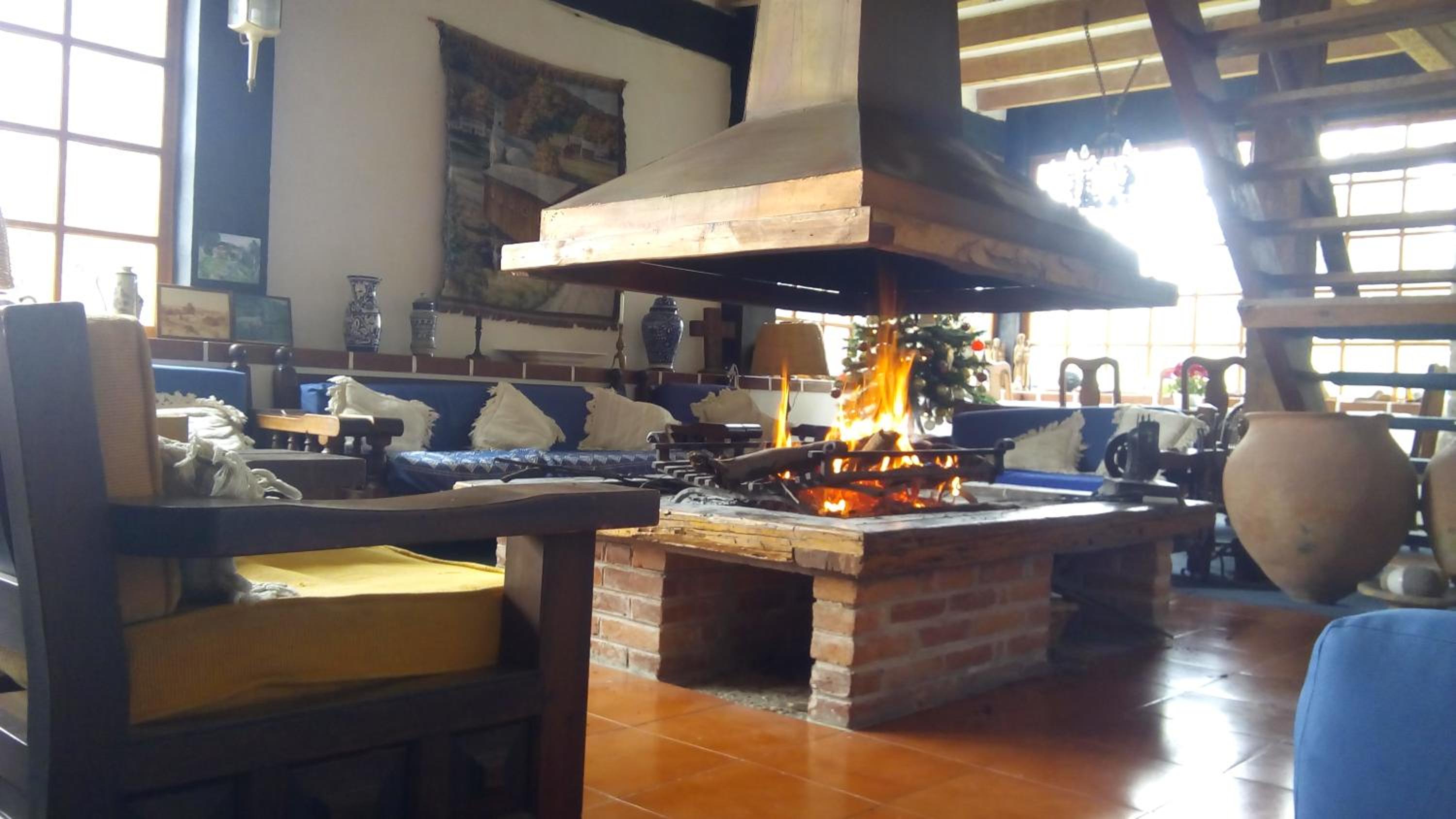 Chalet Ojo de Agua view 3