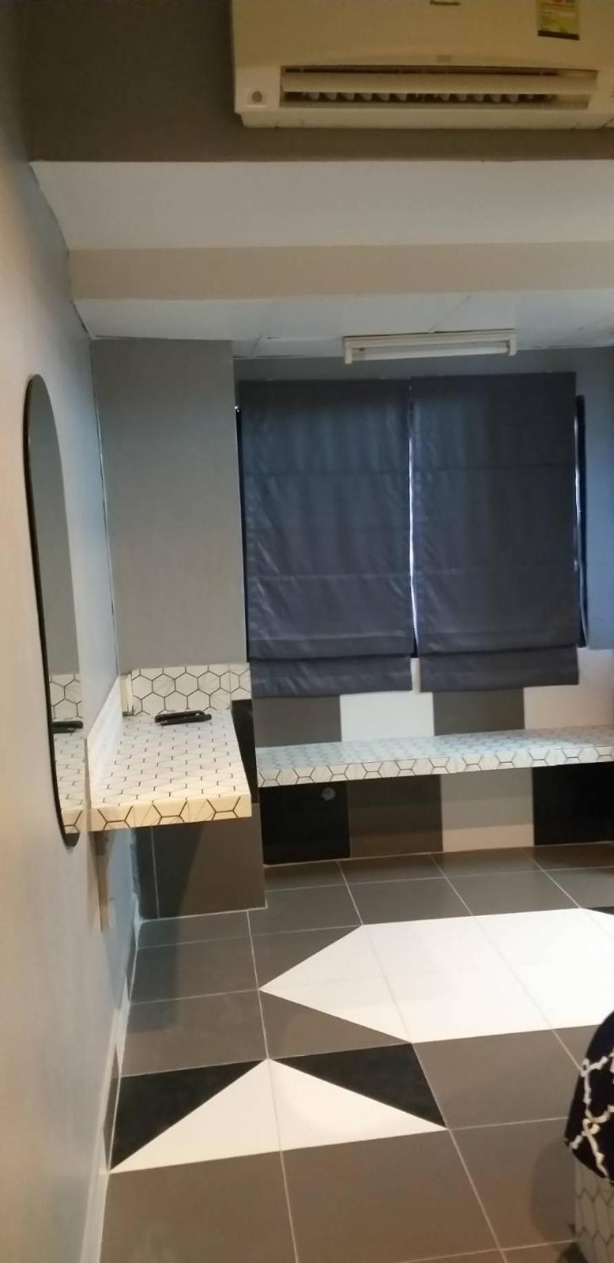 Benjamas hostels