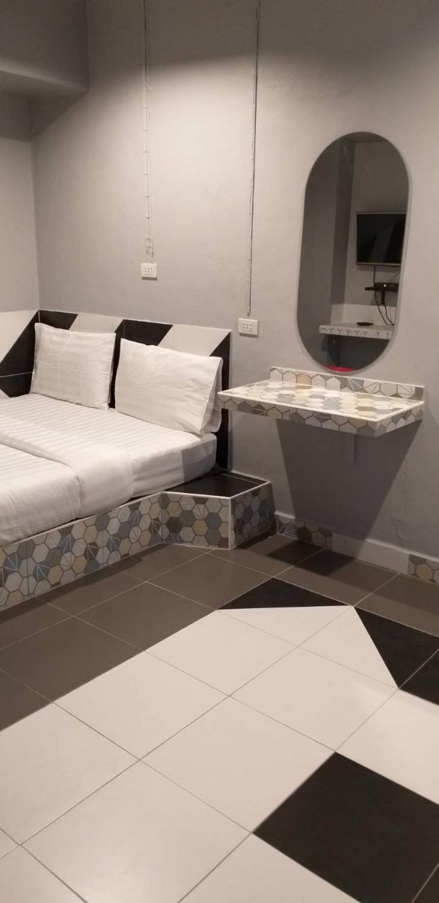 Benjamas hostels
