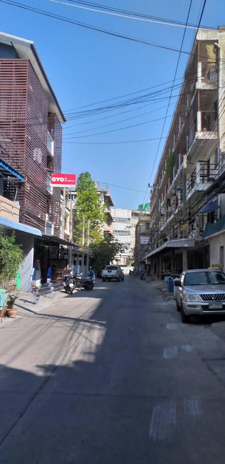 Benjamas hostels