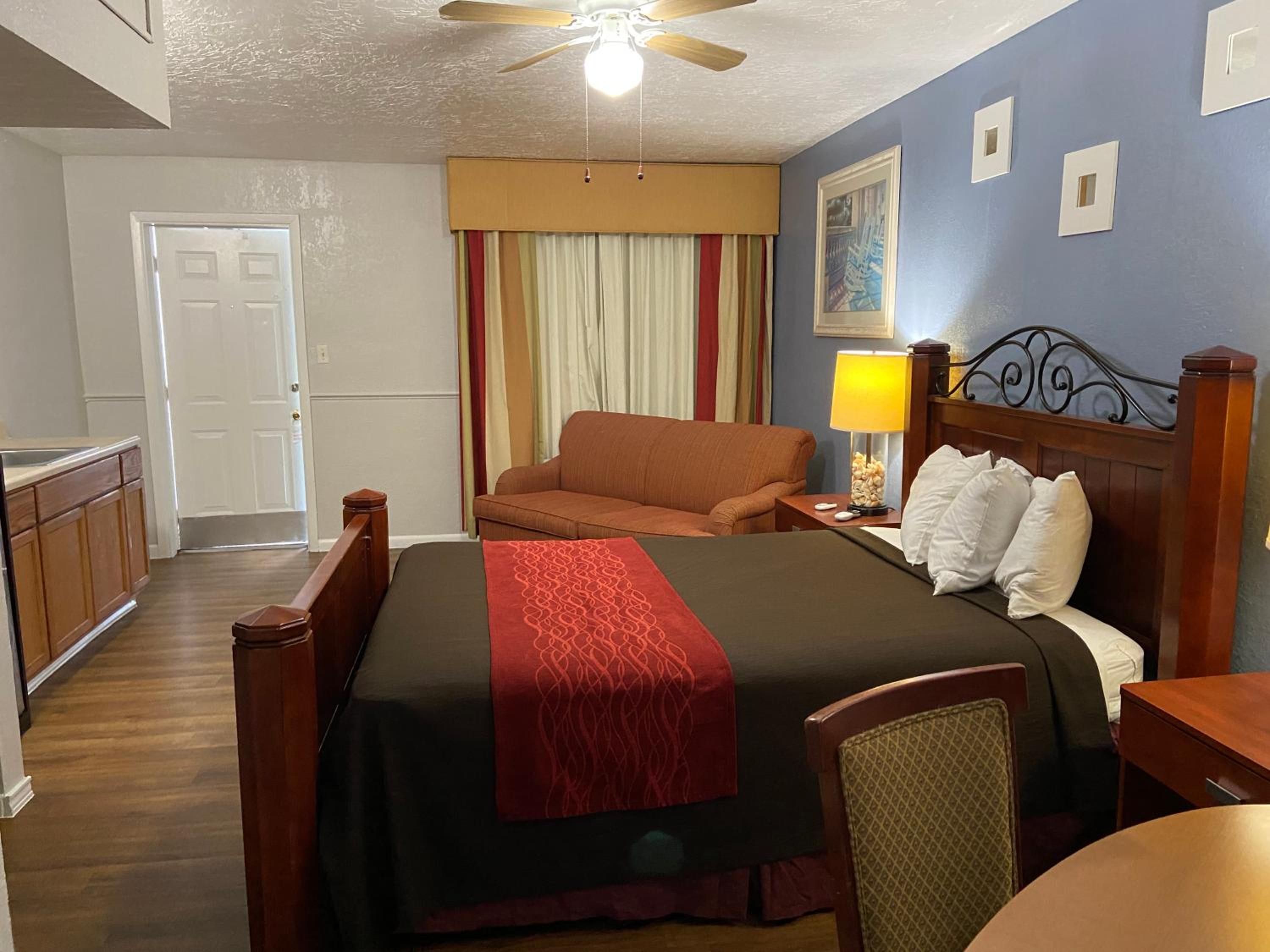 Delux Inn, Billede 17