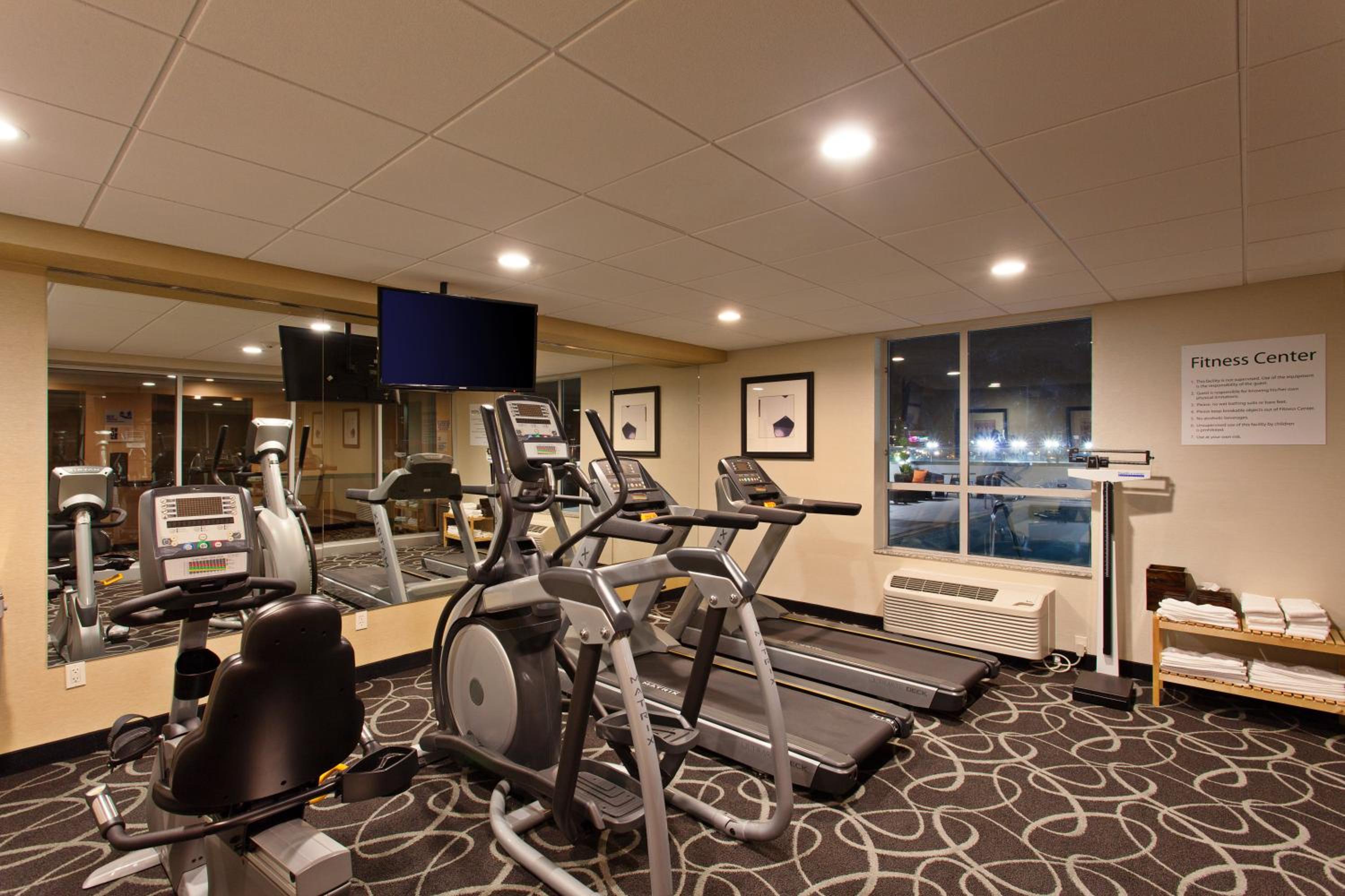 North Hollywood Vacations - Holiday Inn Express North Hollywood - Burbank Area, an IHG Hotel - Property Image 39