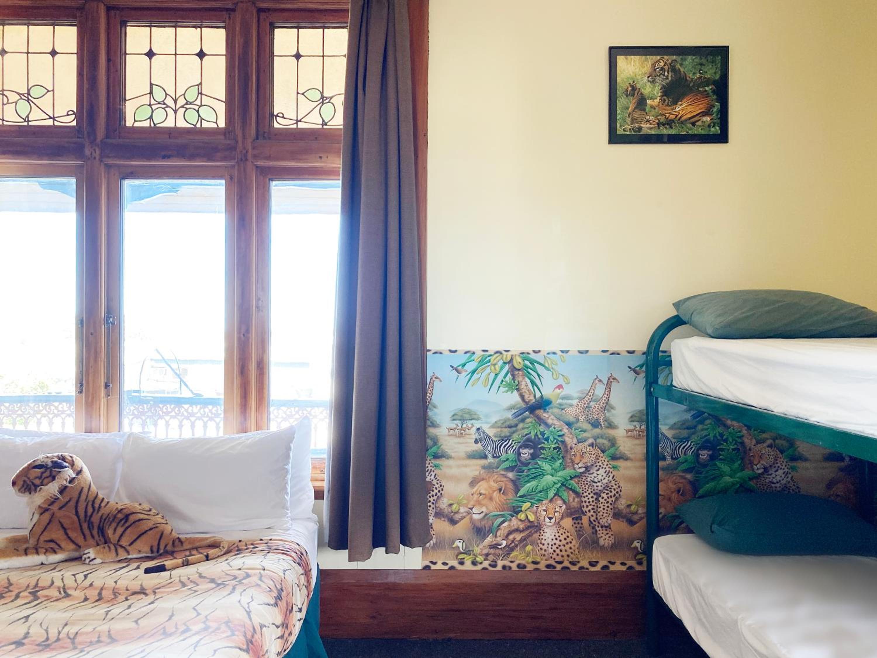 Noah's Ark Flashpacker