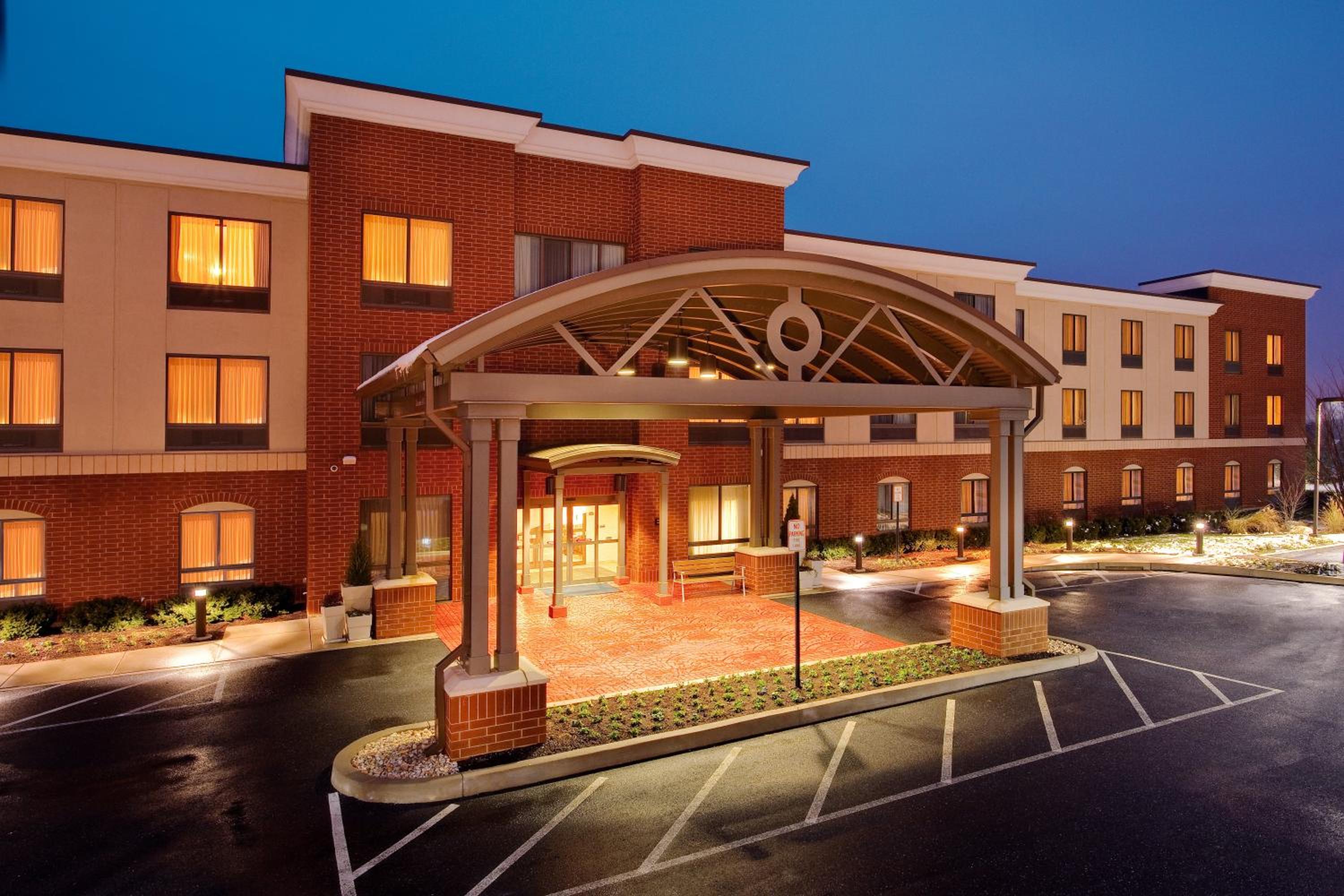 Holiday Inn Express & Suites Bethlehem Arpt-Allentown Area