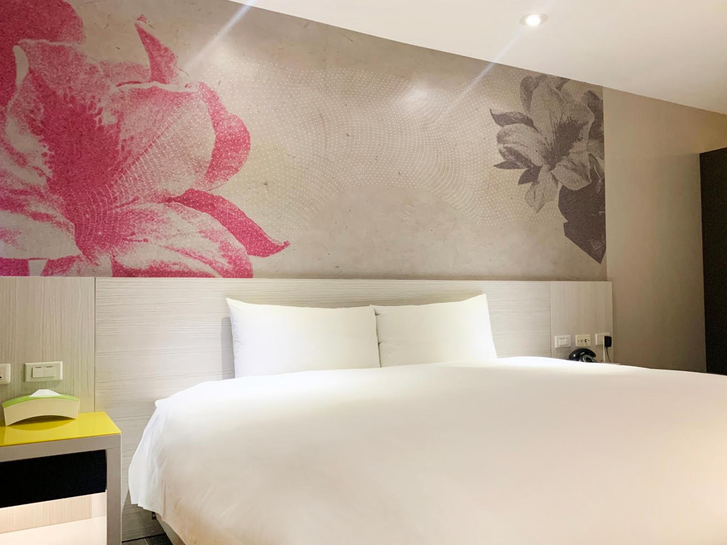 Wholesome Hotel