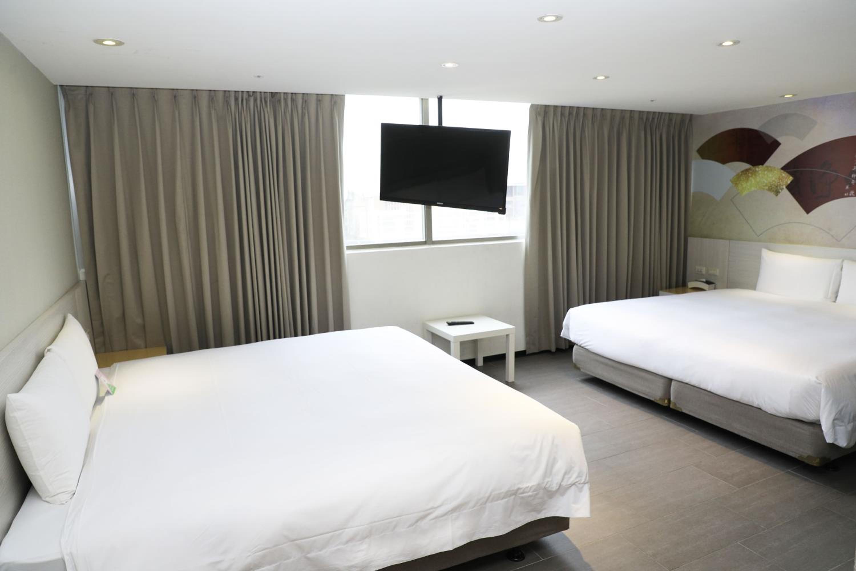 Wholesome Hotel