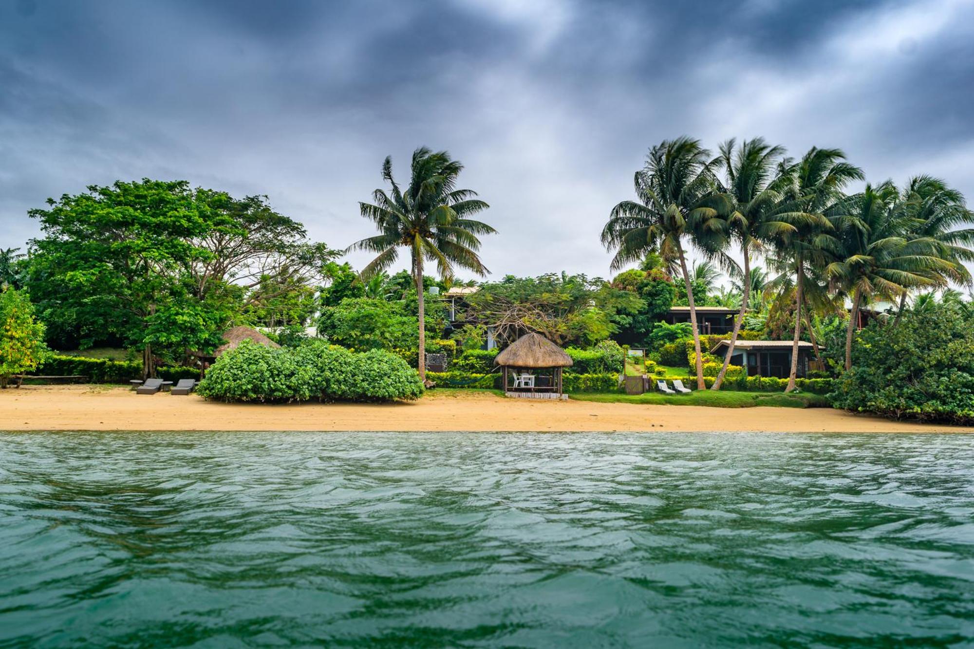 Coconut Grove Beachfront Resort
