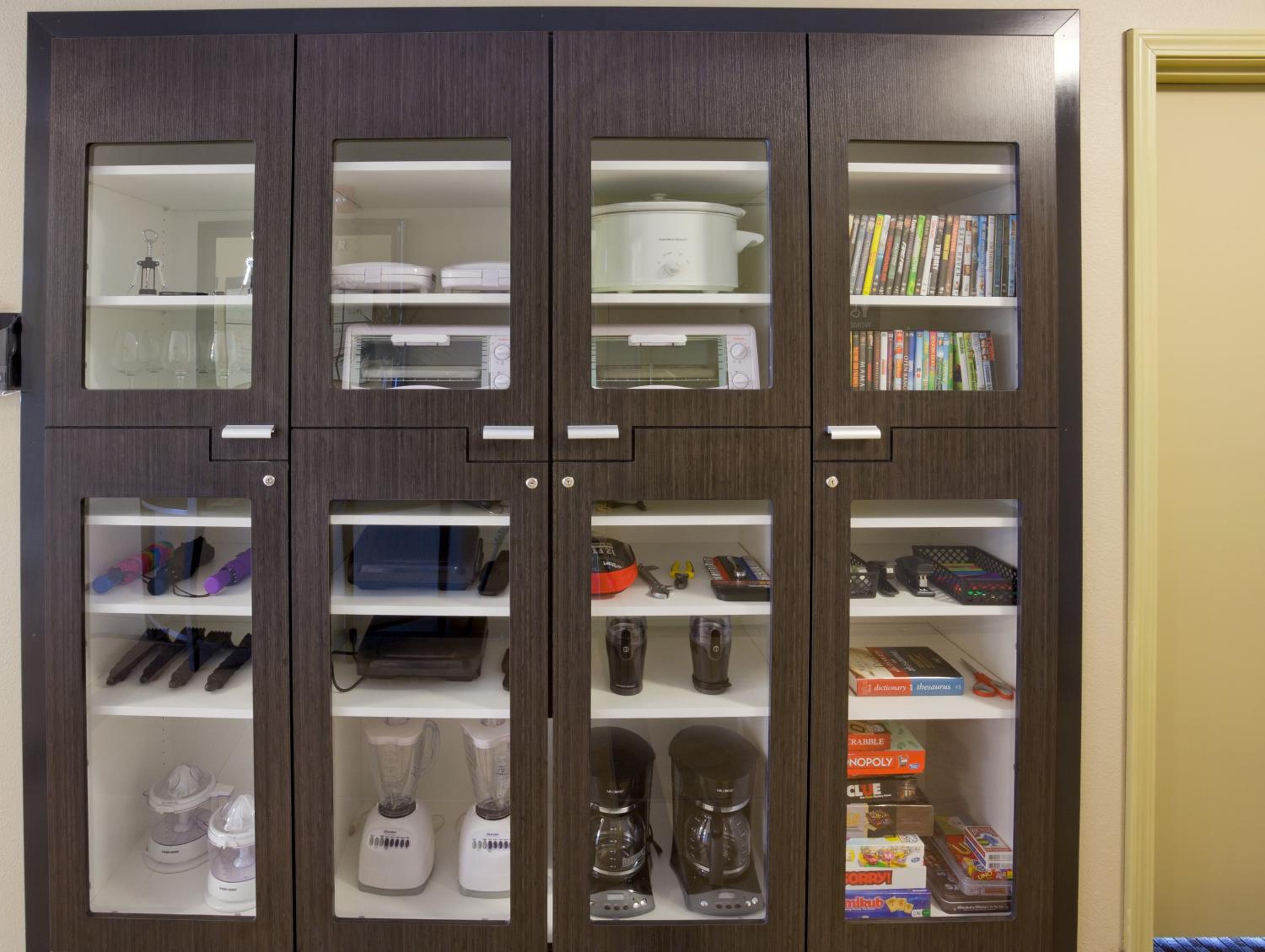 Dickinson Vacations - Candlewood Suites Dickinson, an IHG Hotel - Property Image 25