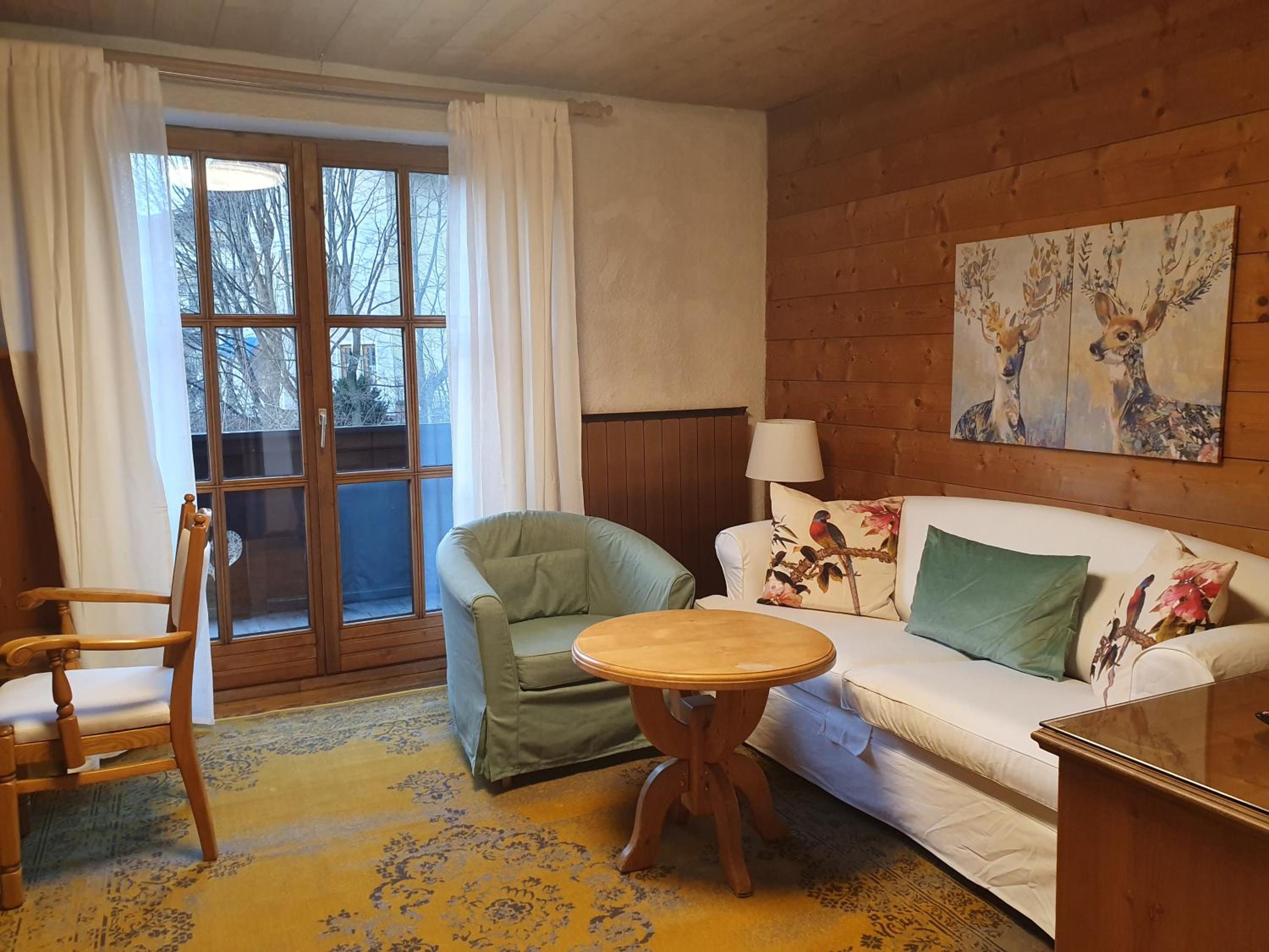 Appartement Pension Bäckenhäusl FERIENWOHNUNGEN Chalets Hütten Komfortzimmer