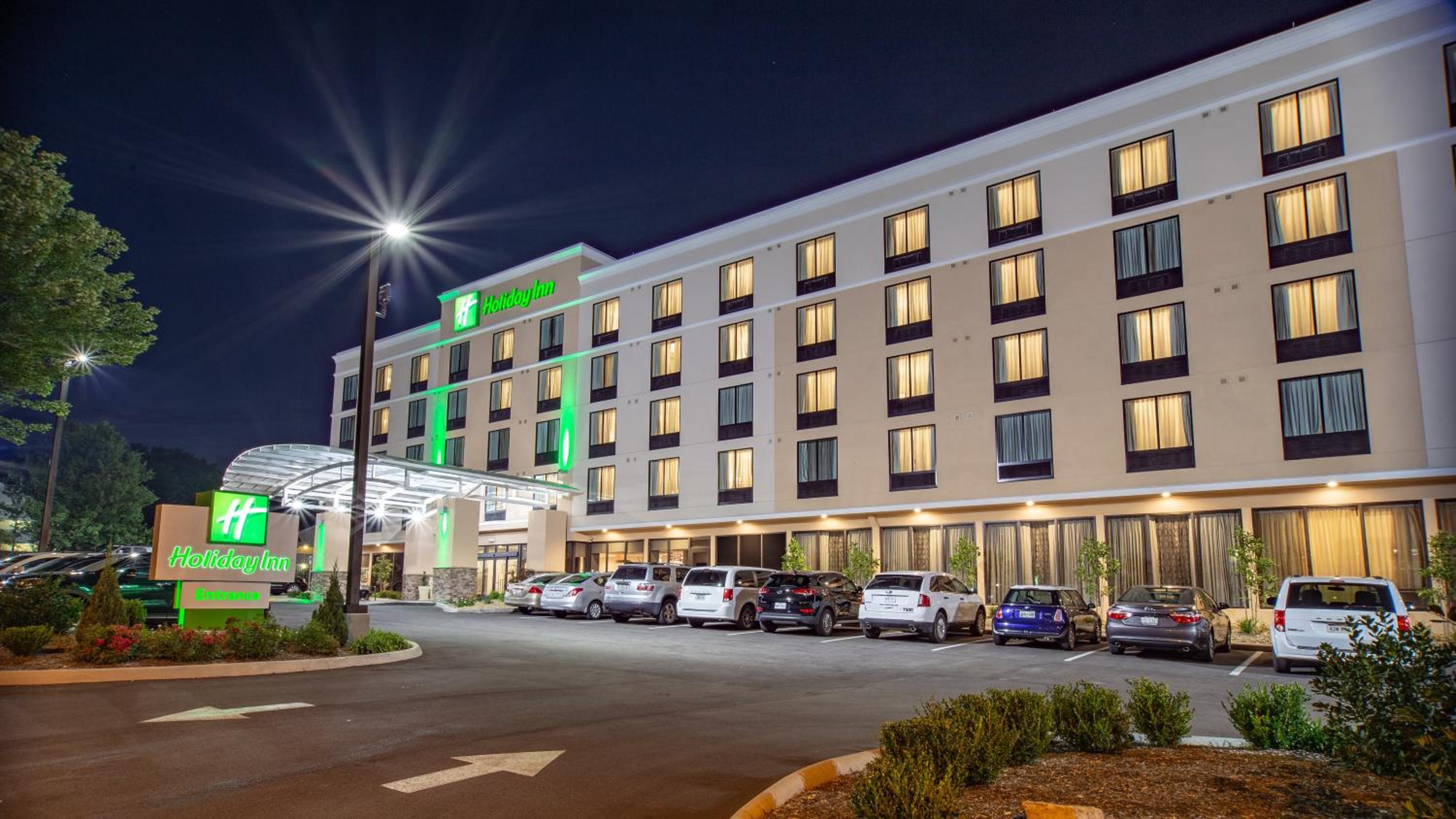 Hotel Holiday Inn Knoxville N - Merchant Drive, an IHG Hotel - Image 1