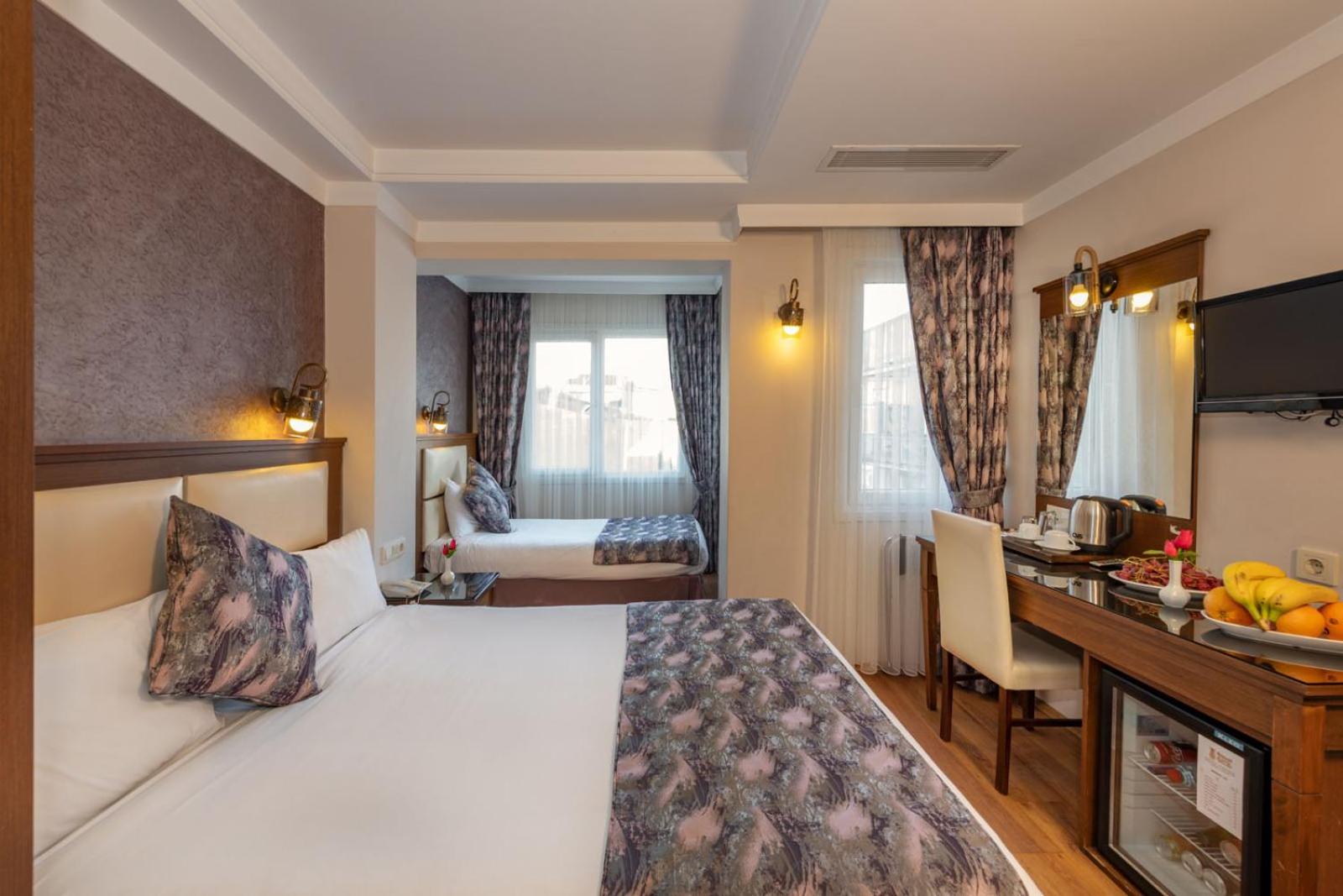 Aristocrat Hotel - Image 116